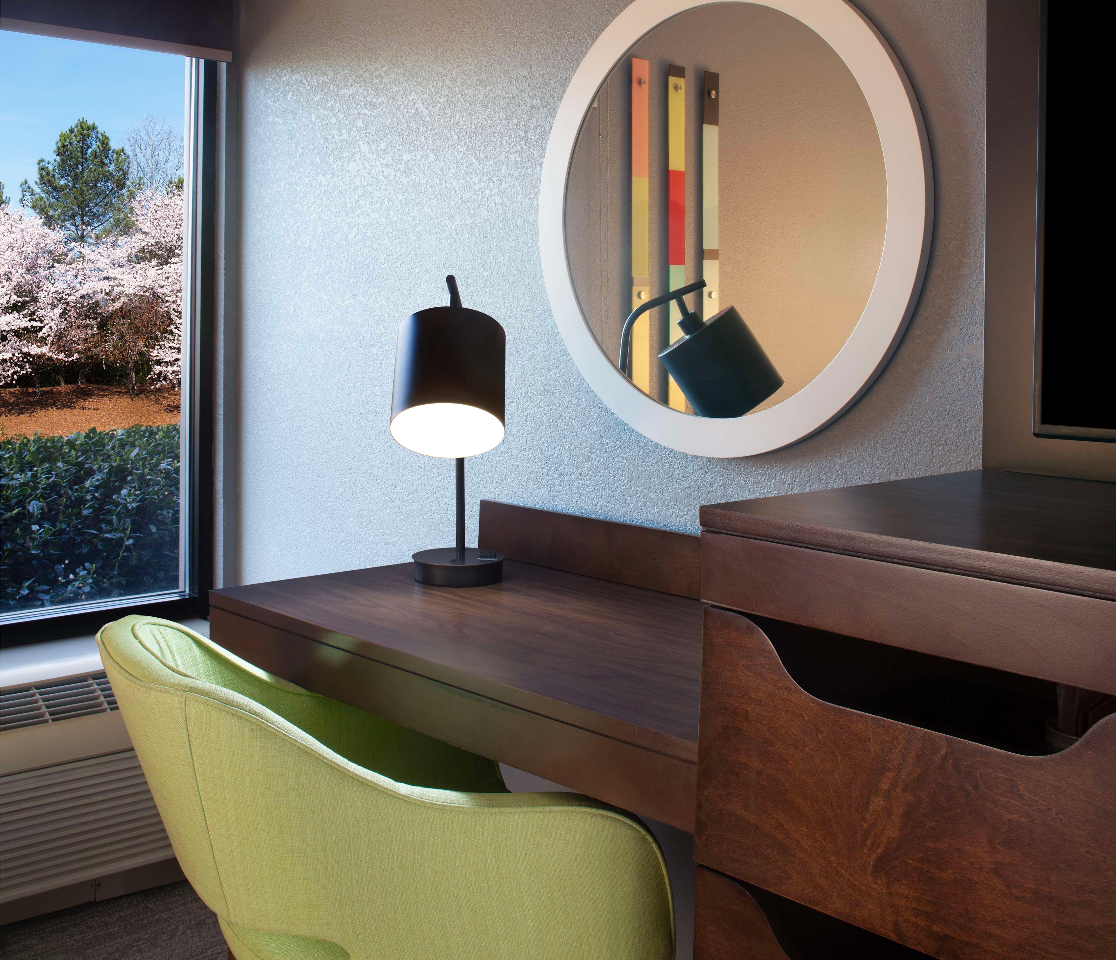 Room King Bed Non Smoking