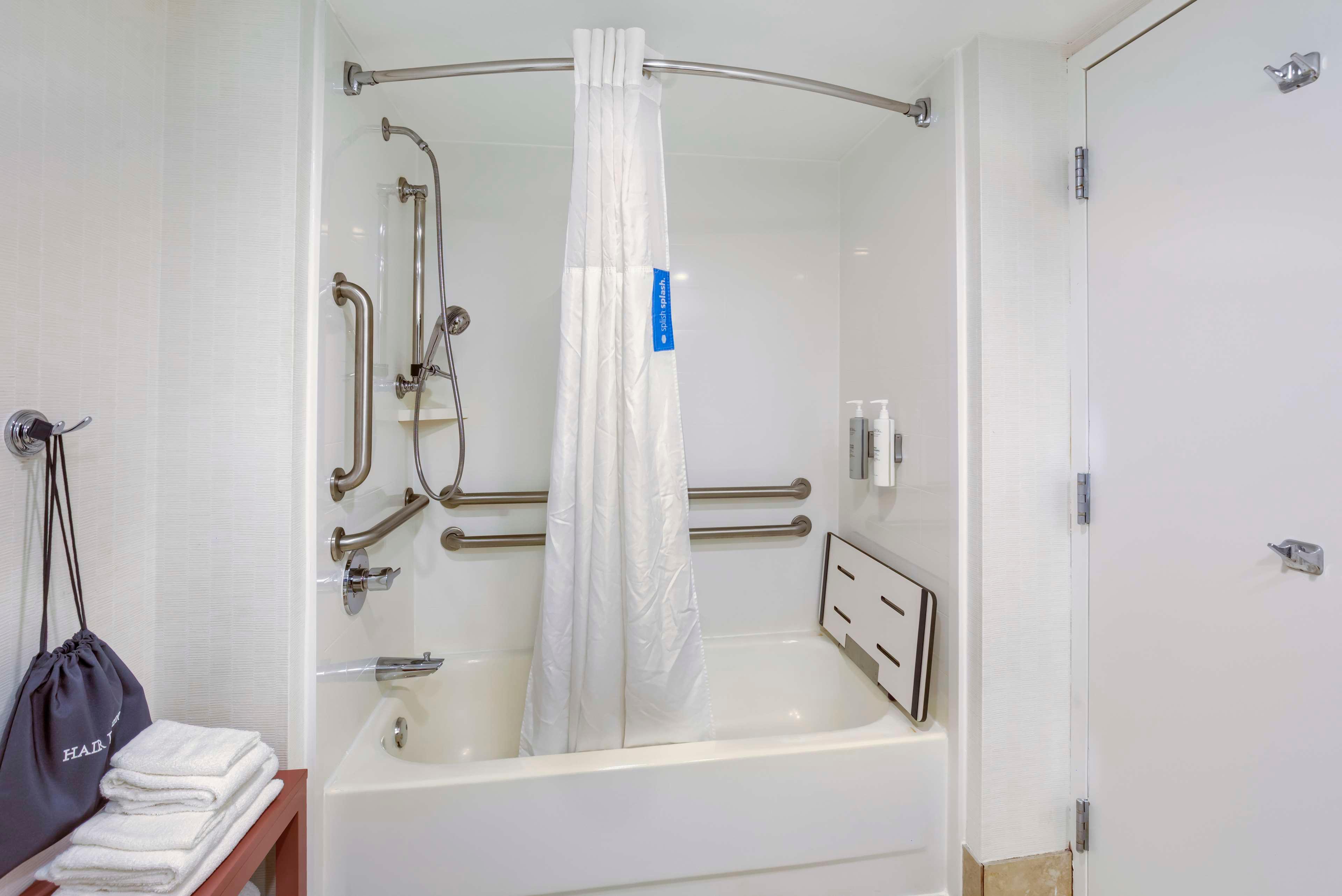 Double King Bed Non Smoking