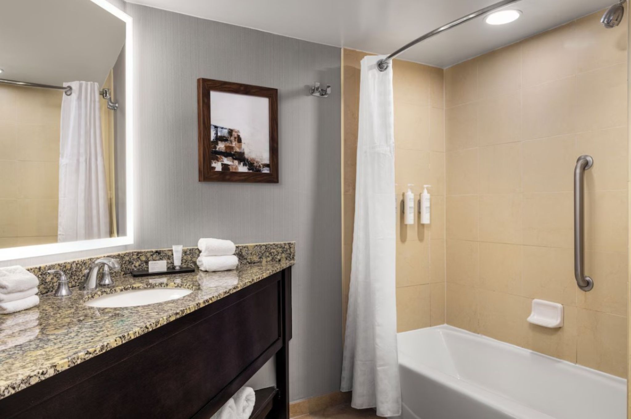 Suite Two Queen Beds