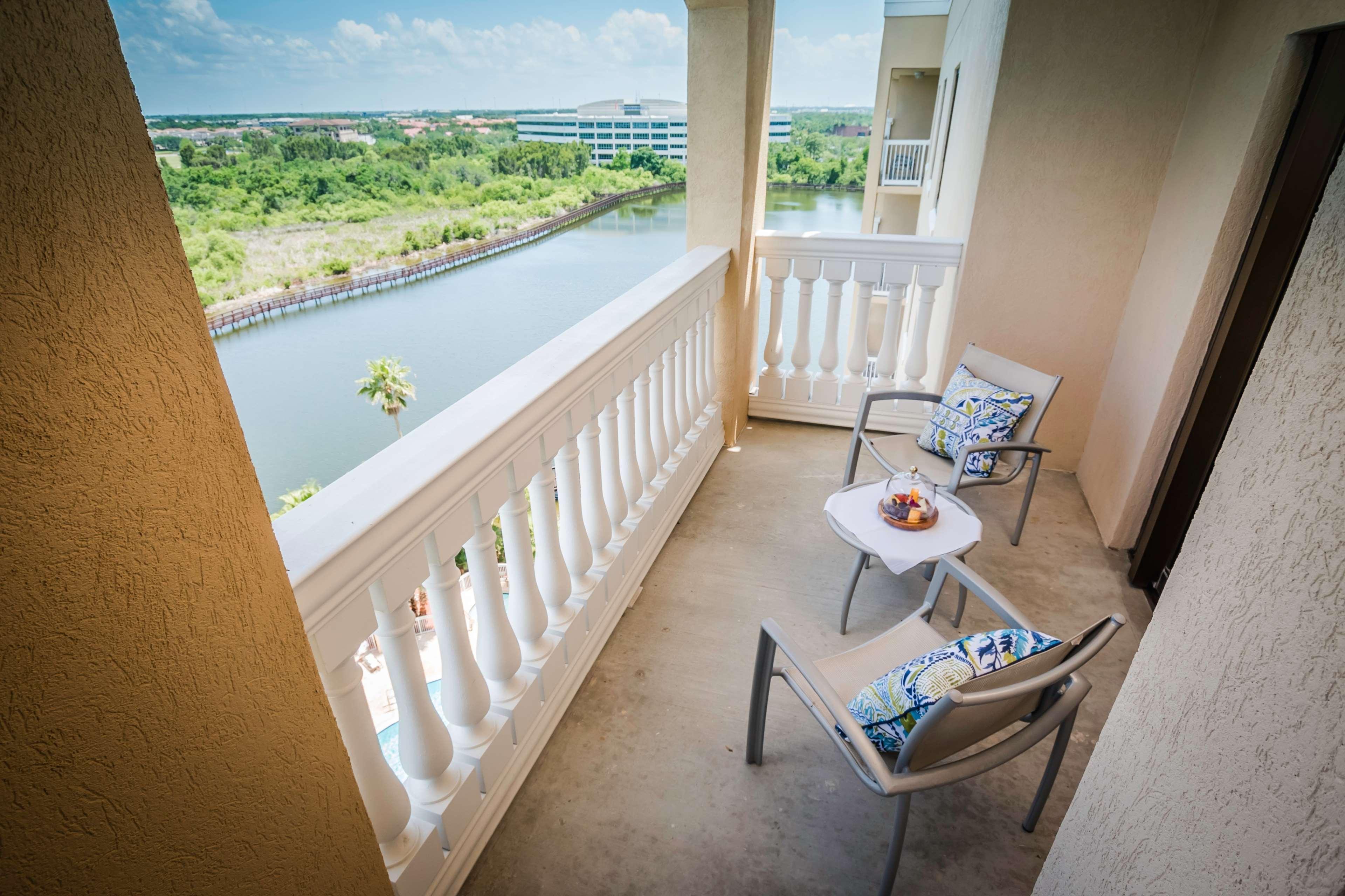 Junior Suite King Size Bed