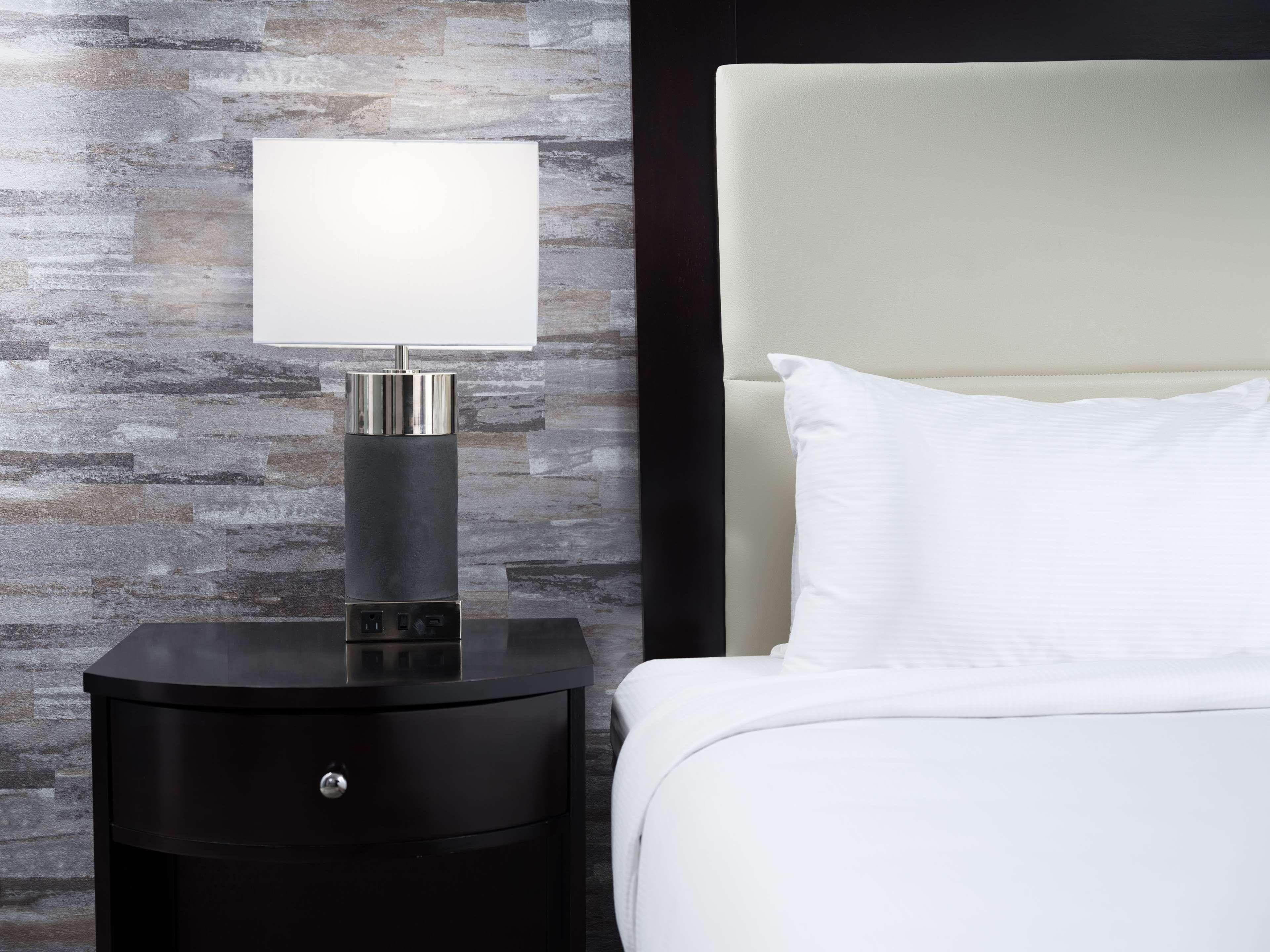 Double King Bed Non Smoking