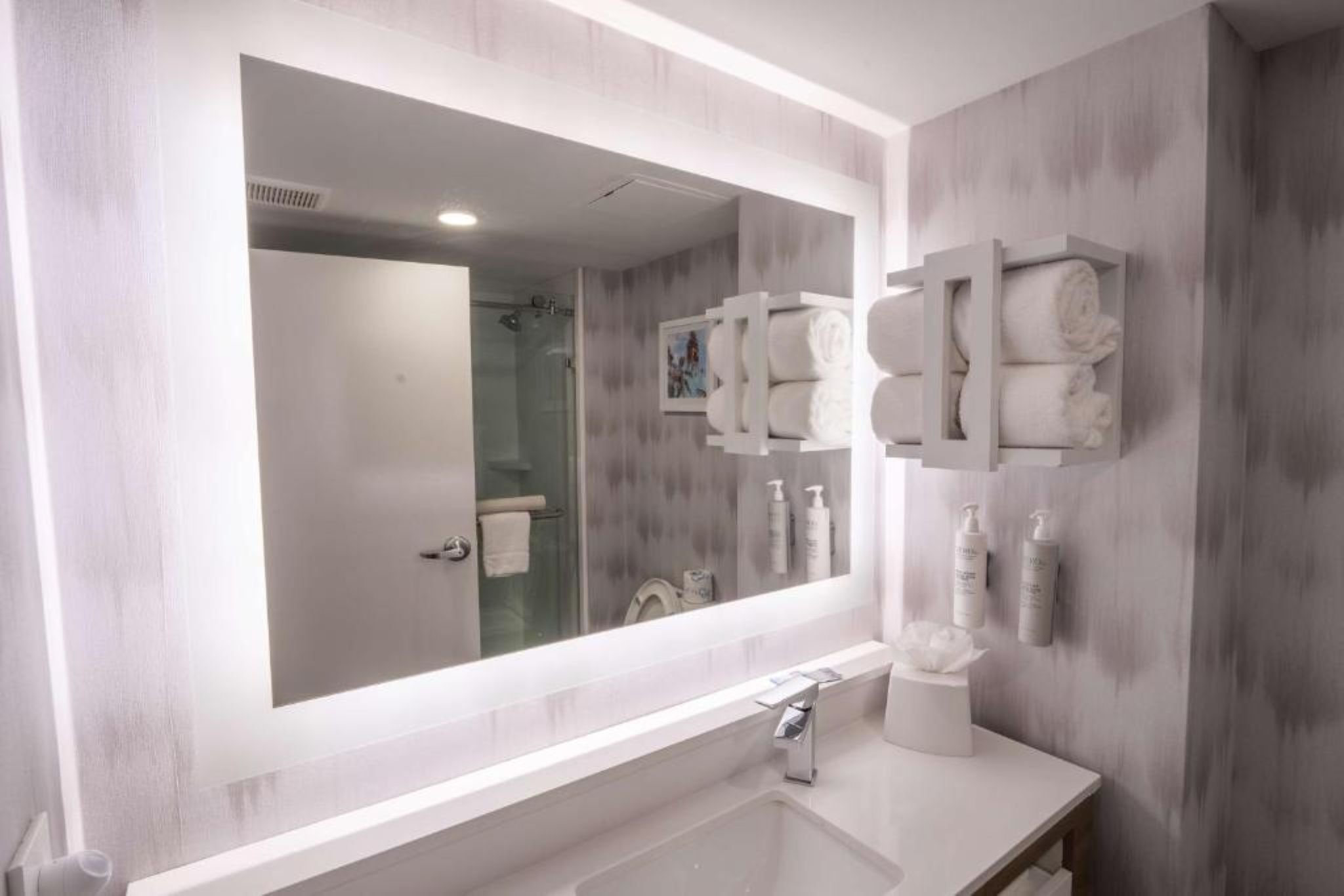 Double King Bed Non Smoking