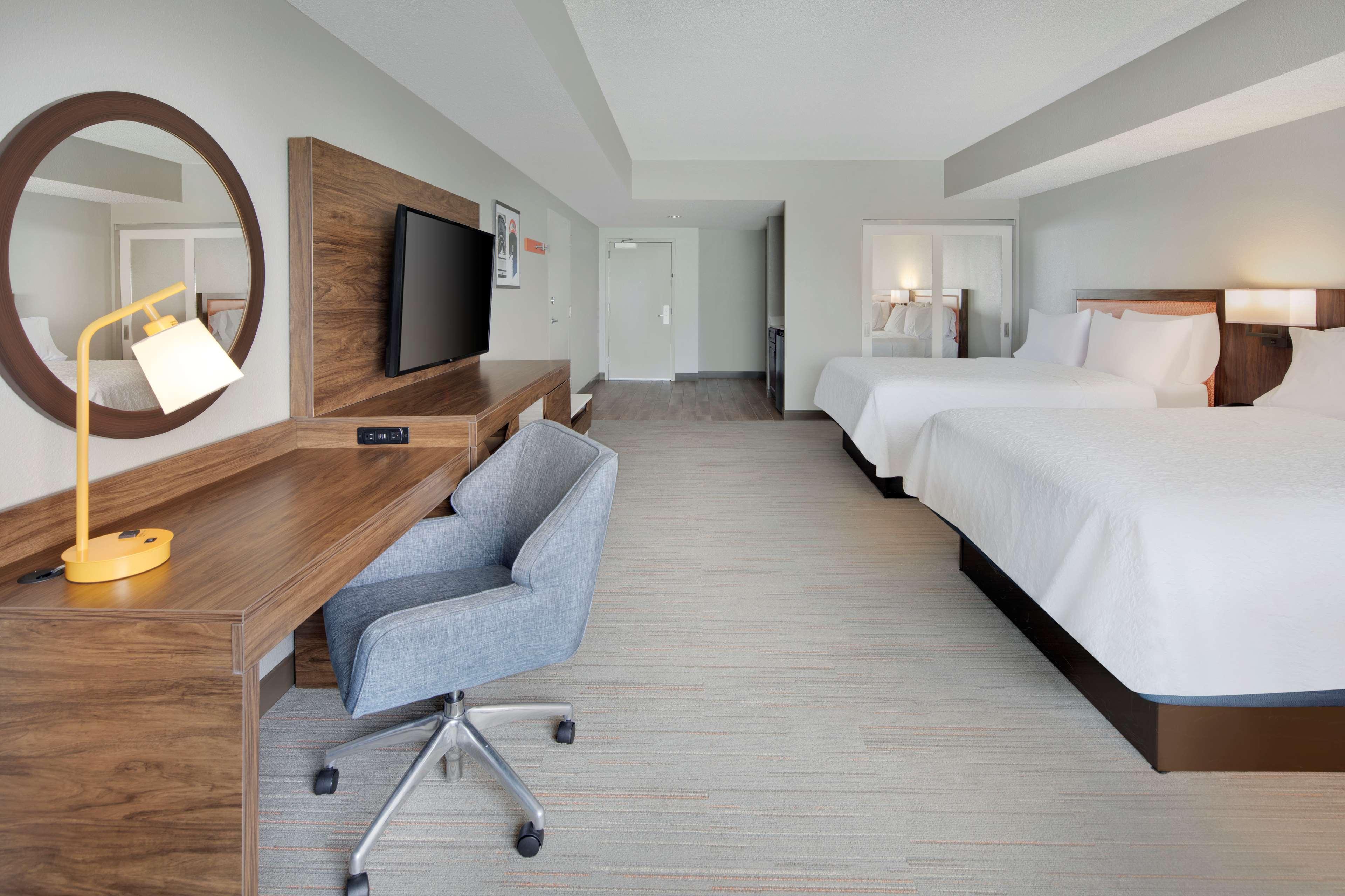 Twin Accessible-two Queen Beds