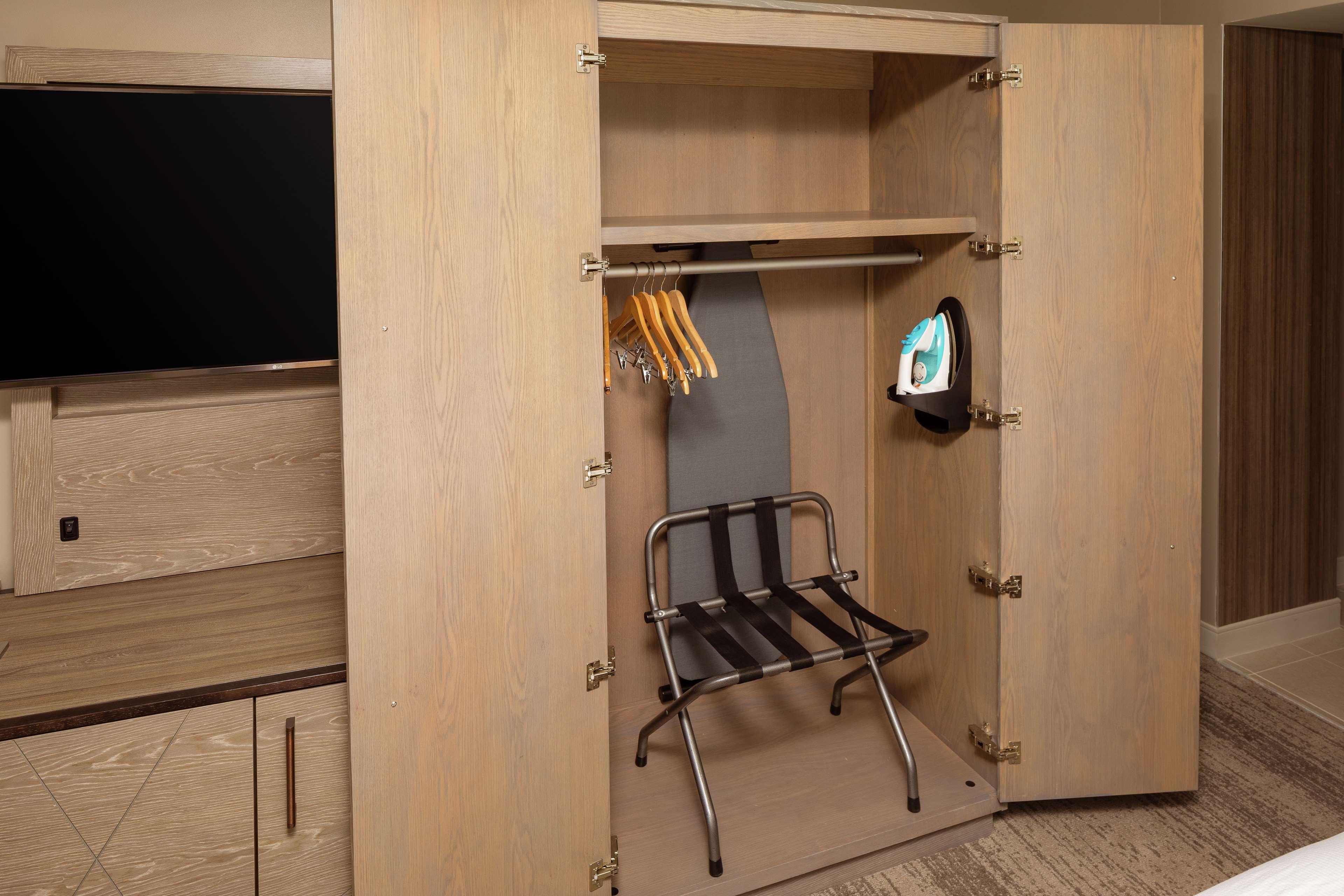 Double Accessible King Size Bed