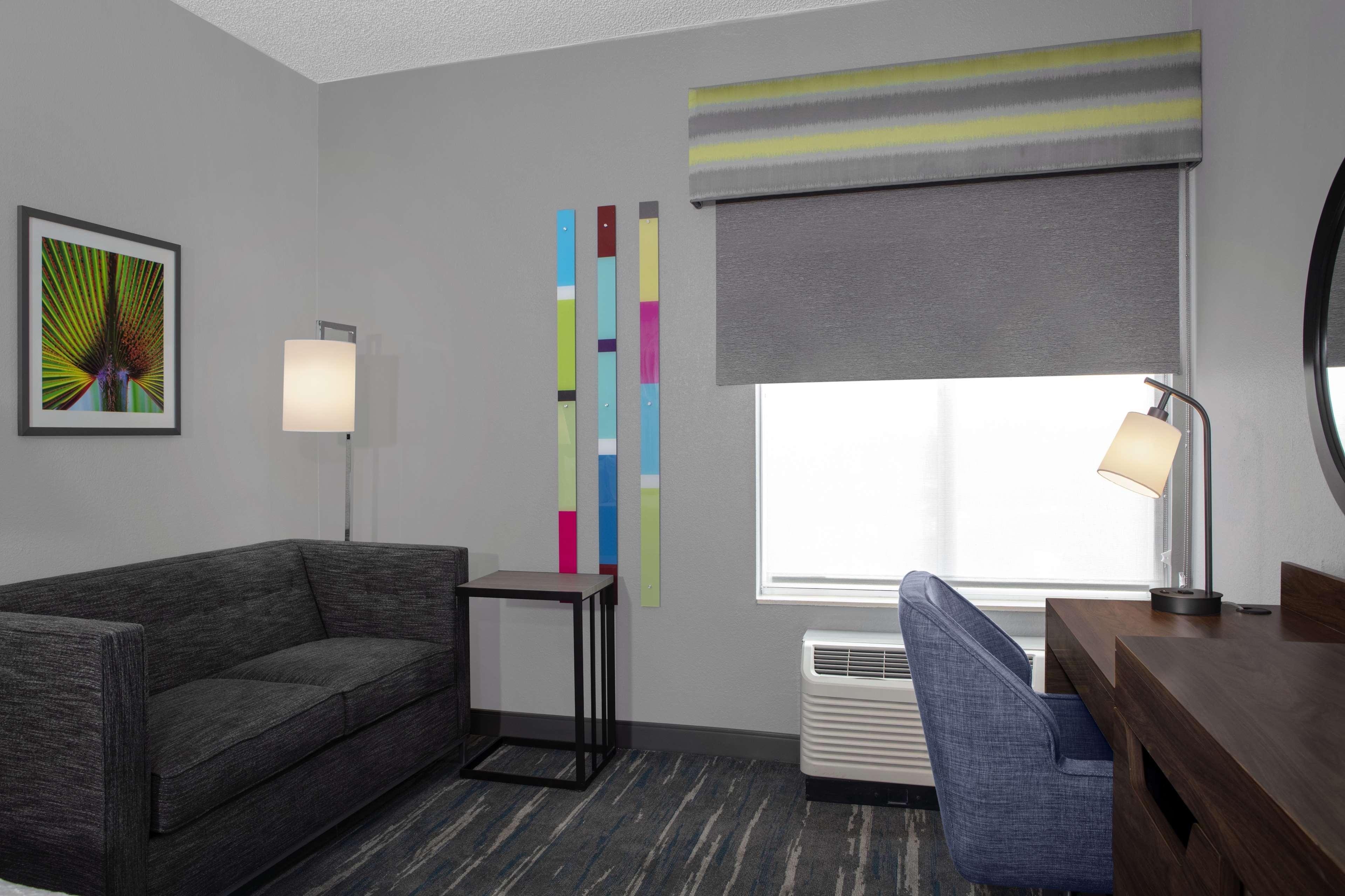 Double King Bed Non Smoking