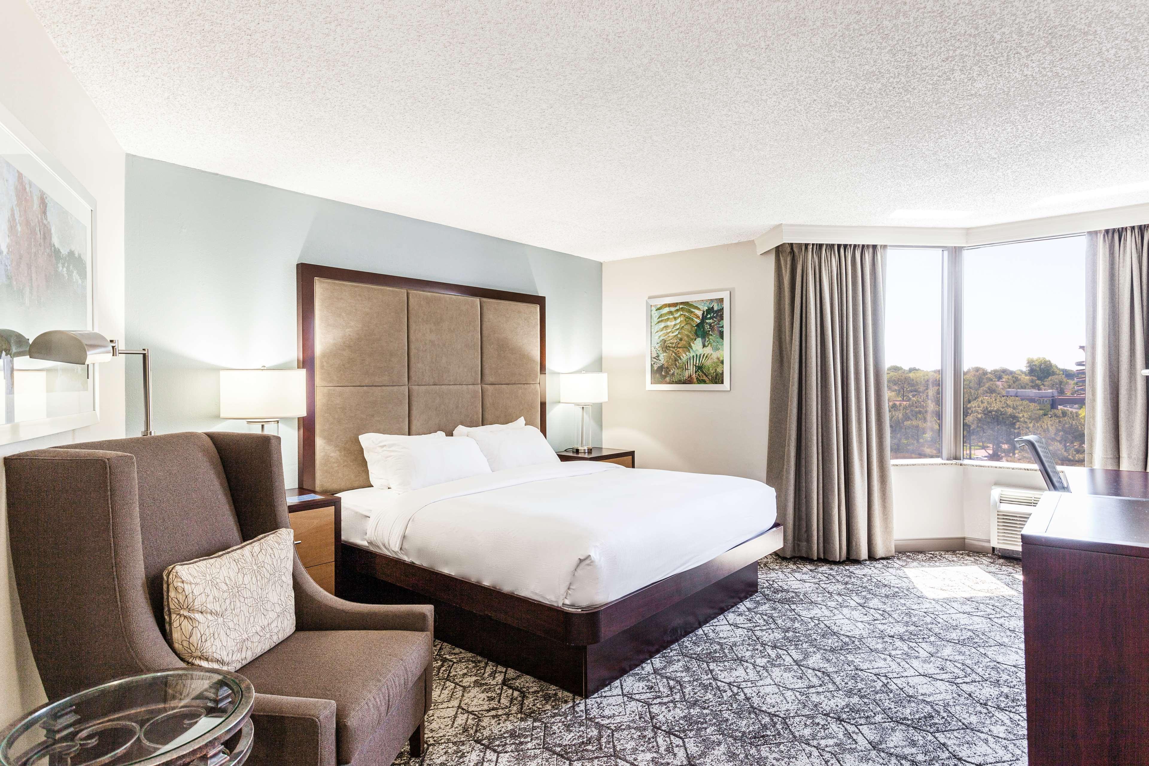 Double King Bed Non Smoking