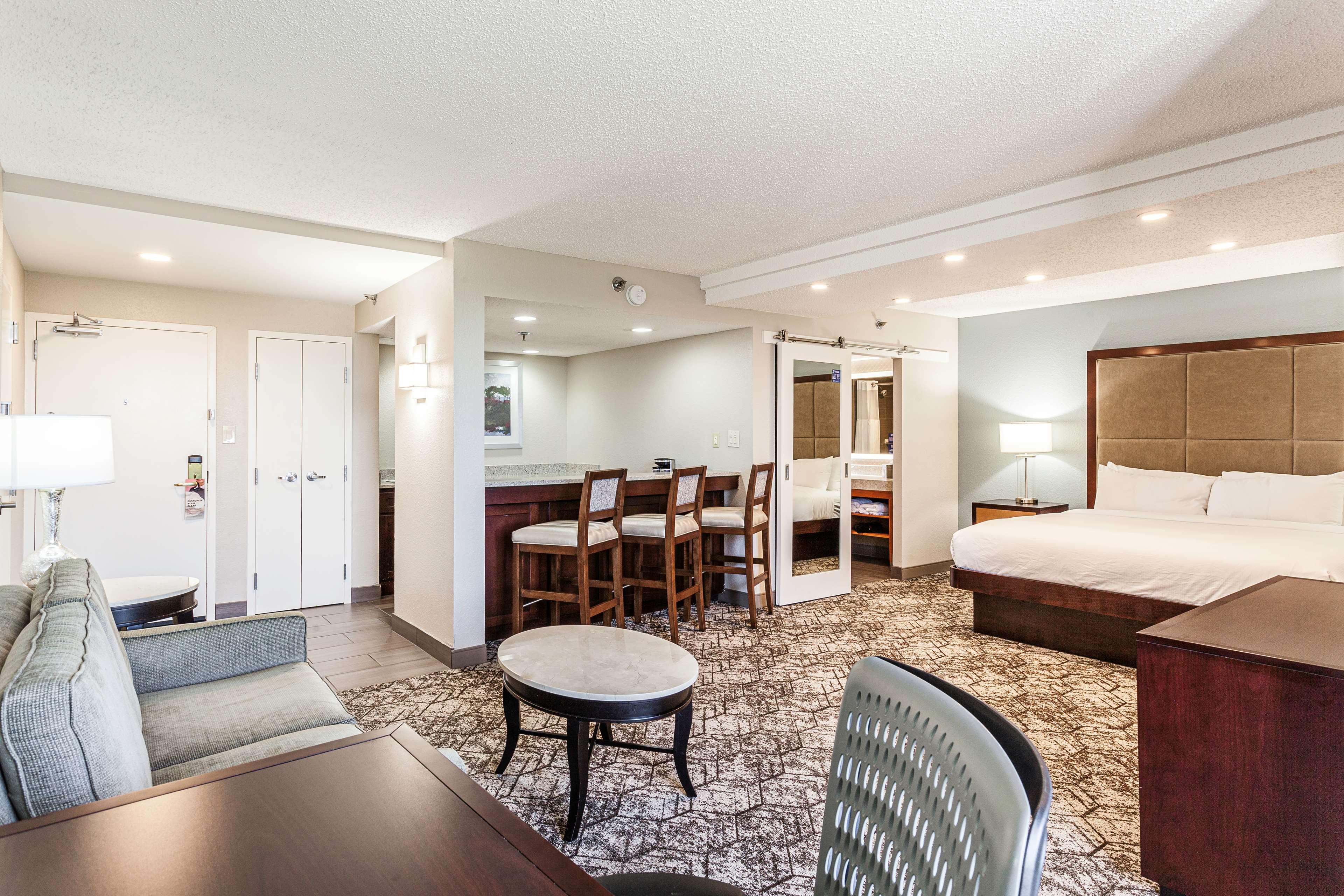 Junior Suite King Bed Non Smoking