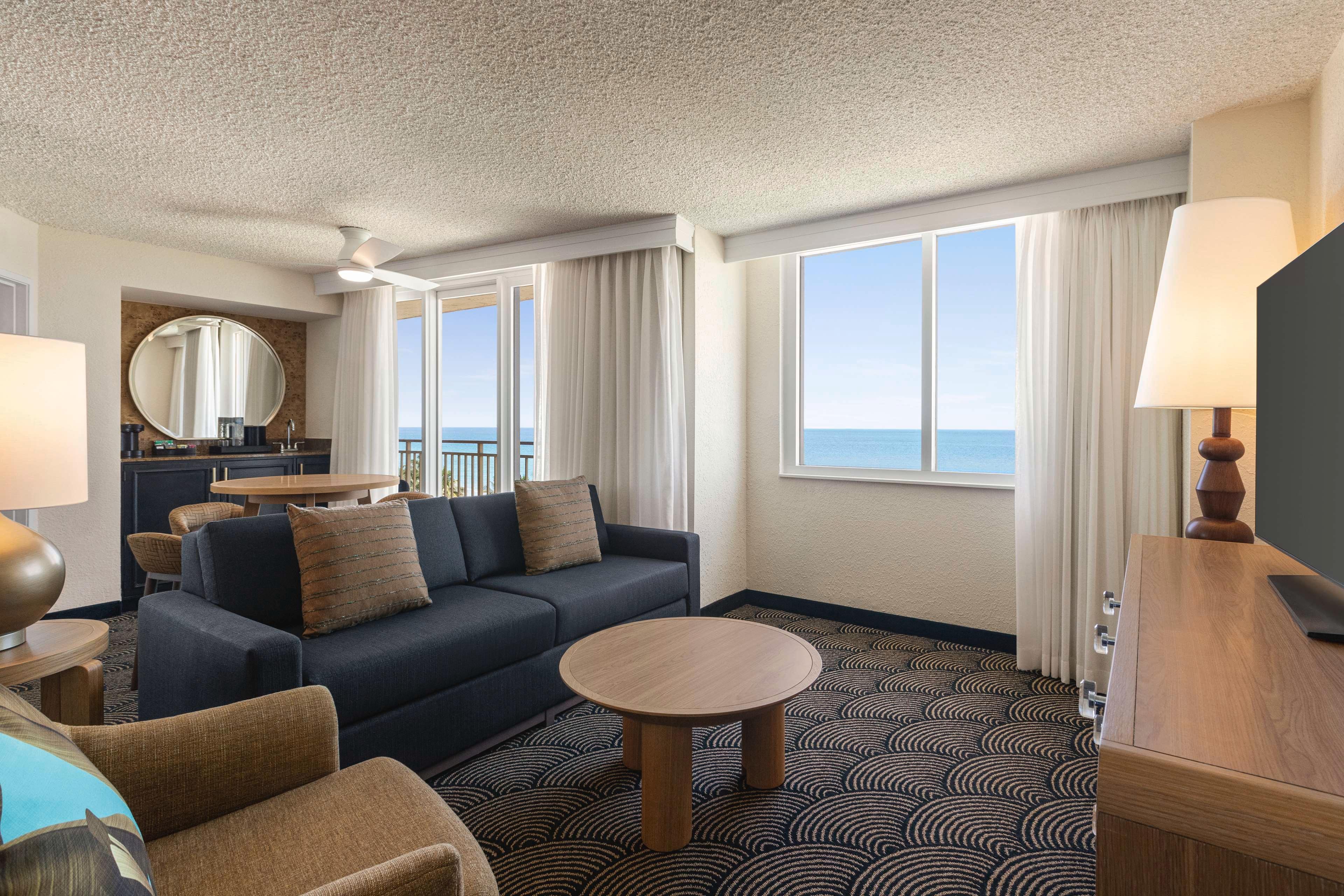 Suite Deluxe Ocean Front