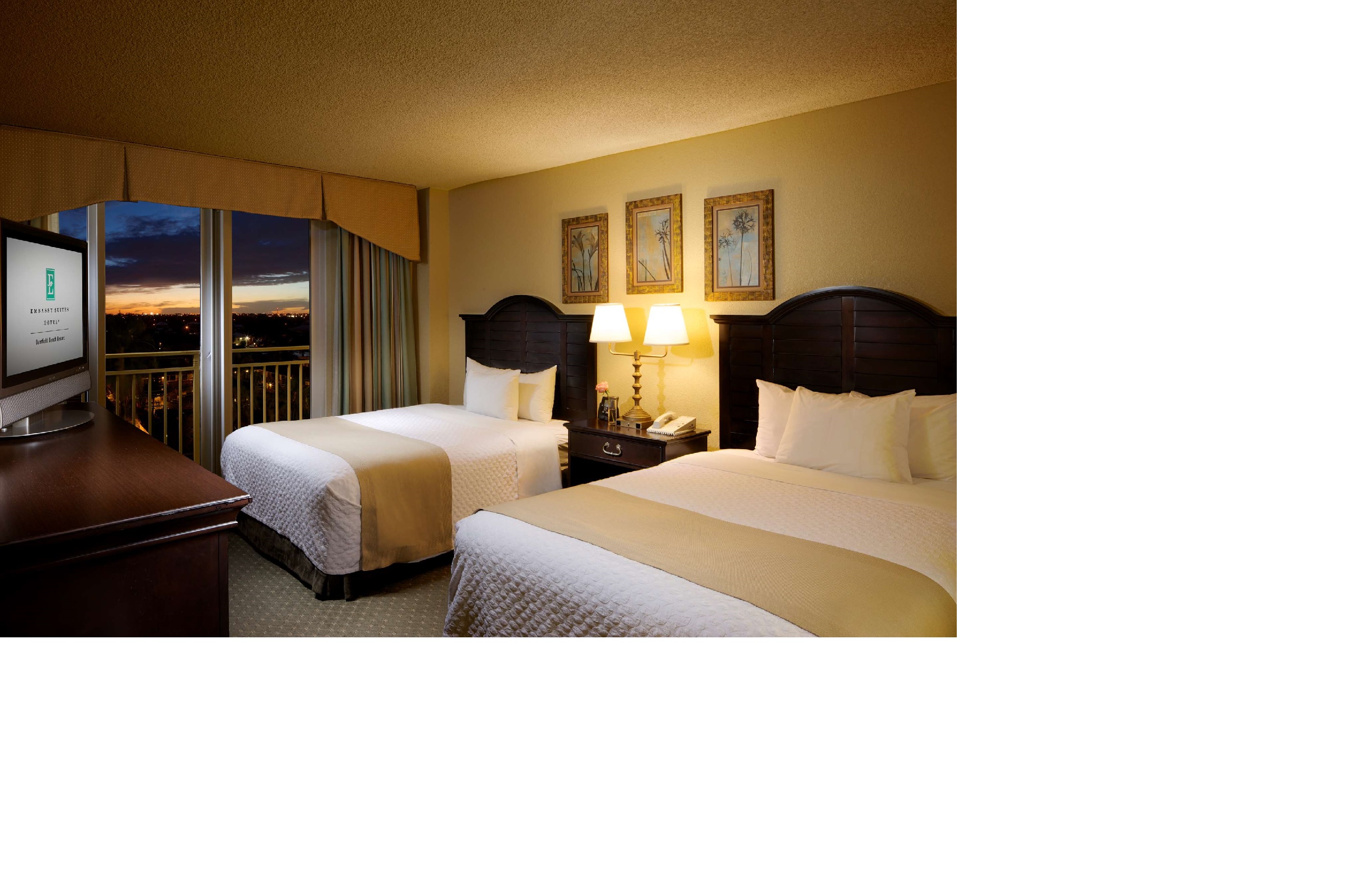 Suite Two Queen Beds