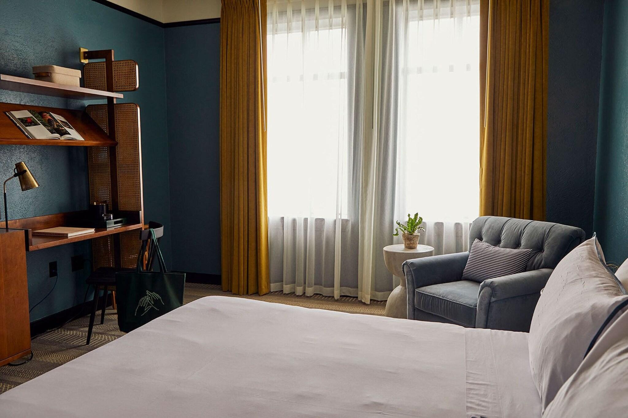 Double Premier King Bed