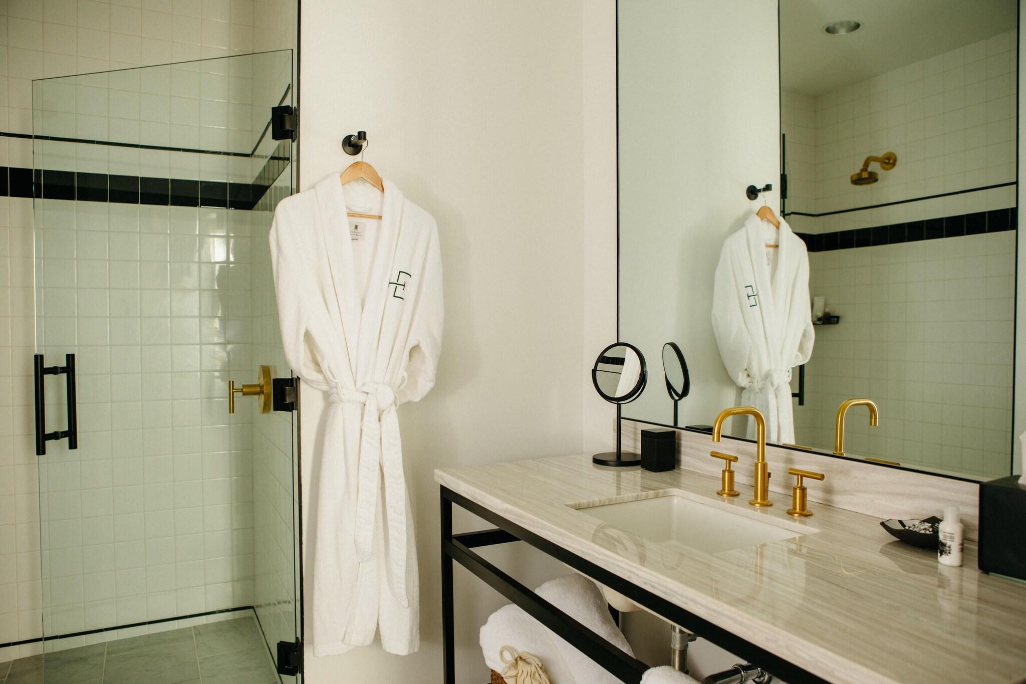 Suite King Bed One Bedroom 