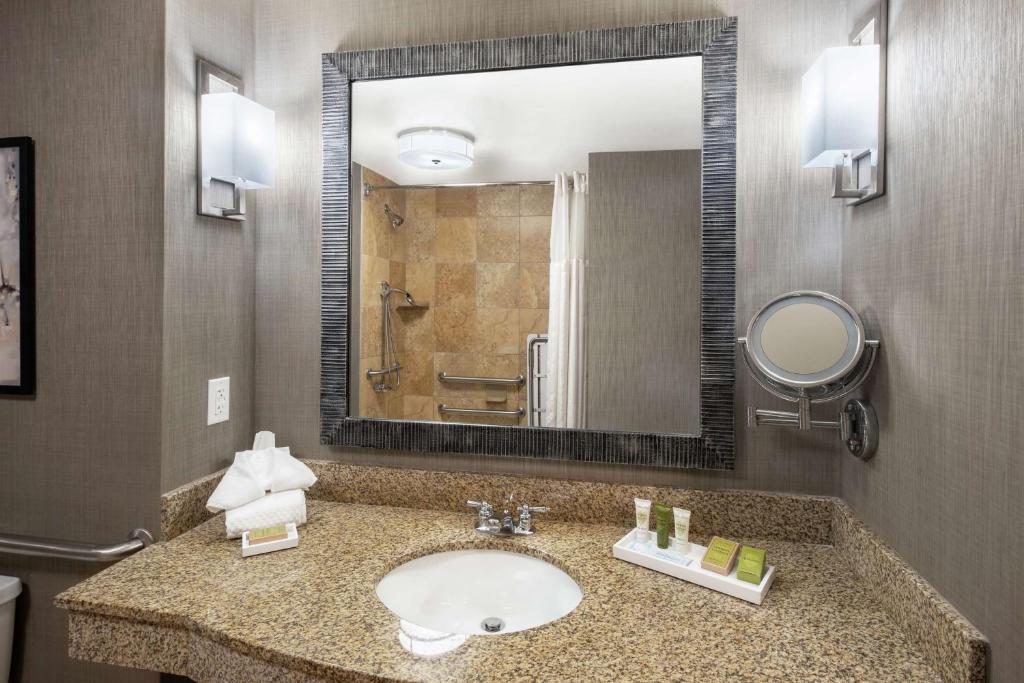 Double Accessible-two Queen Beds