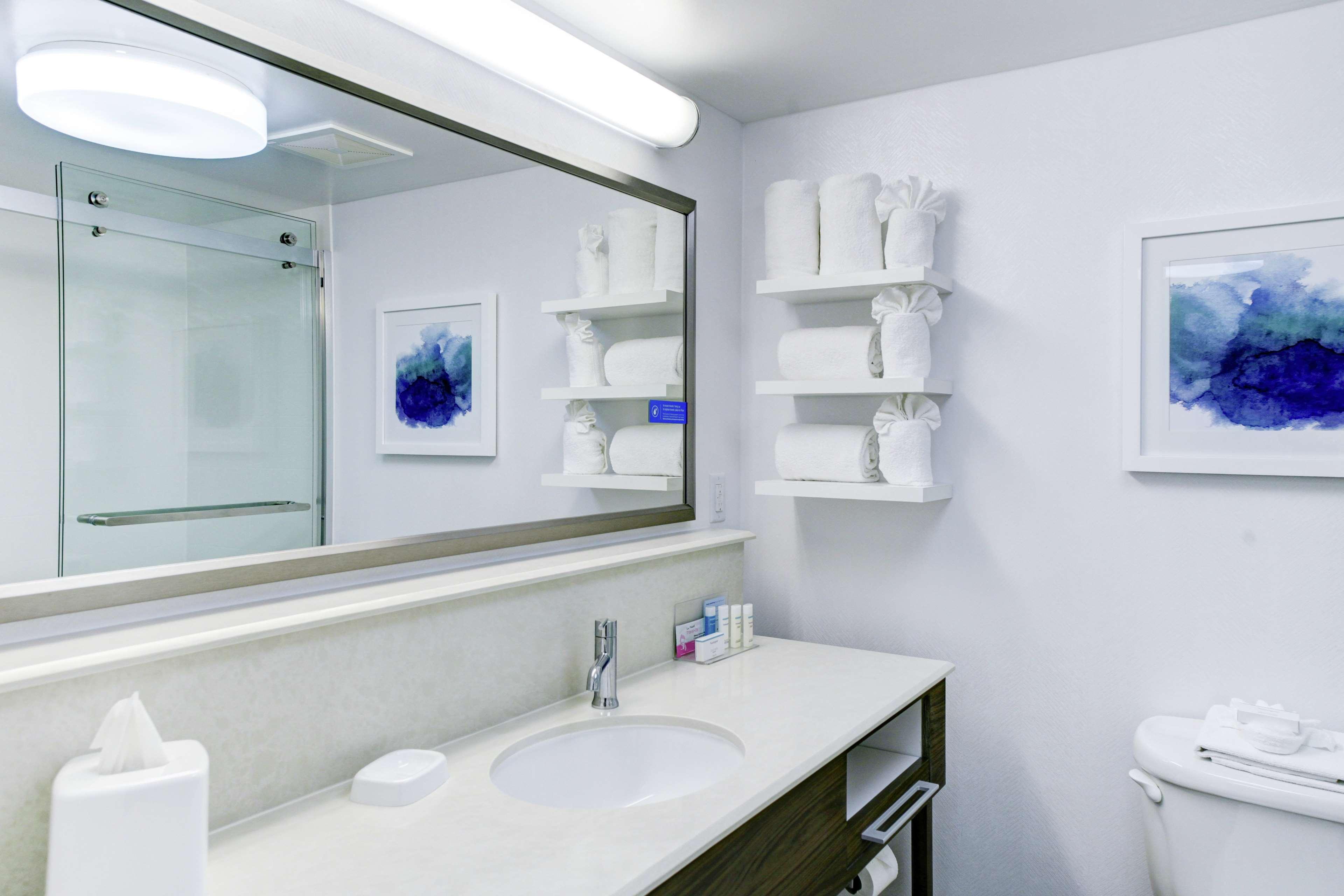 Double King Bed Non Smoking