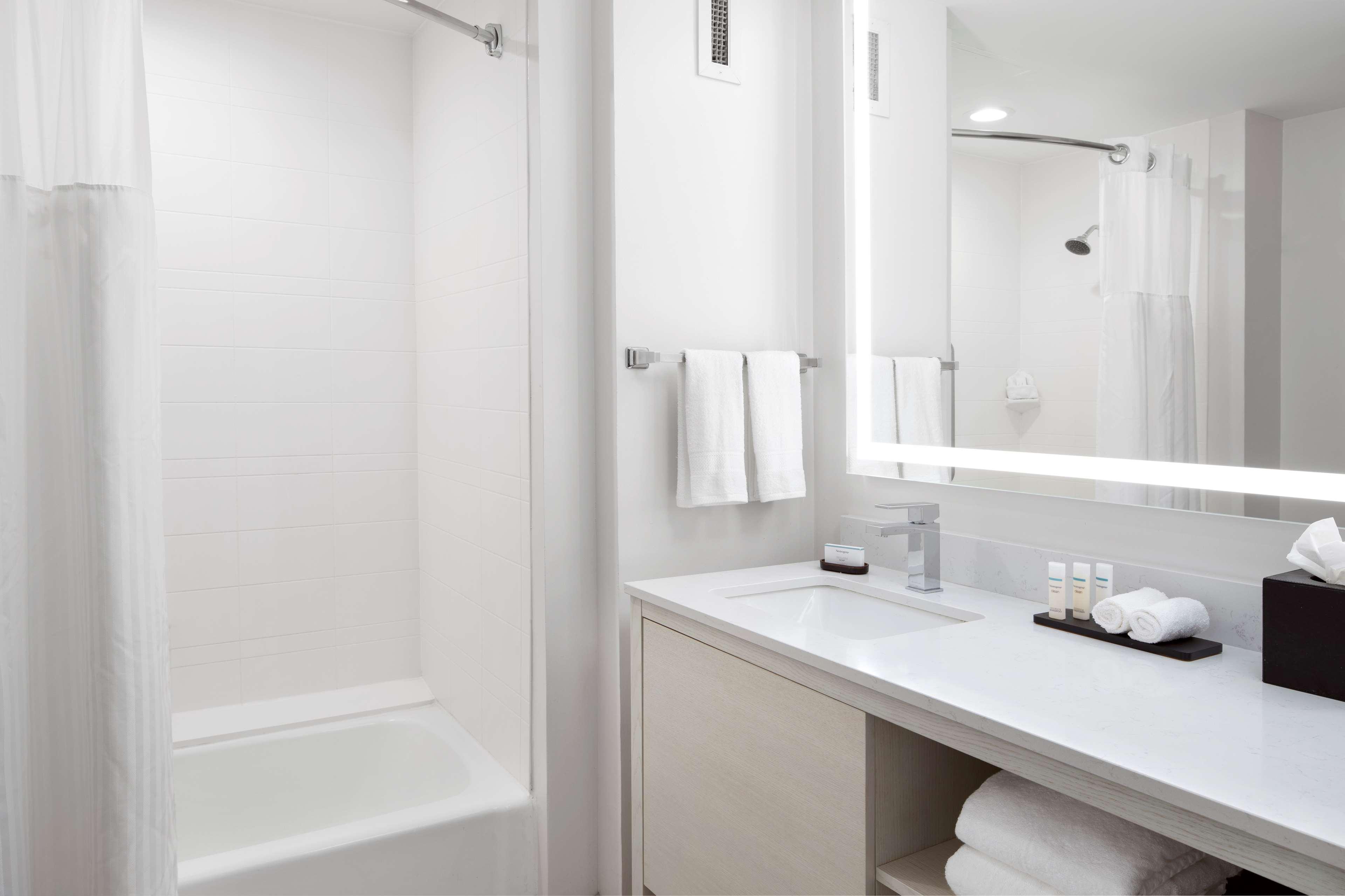 Junior Suite King Size Bed