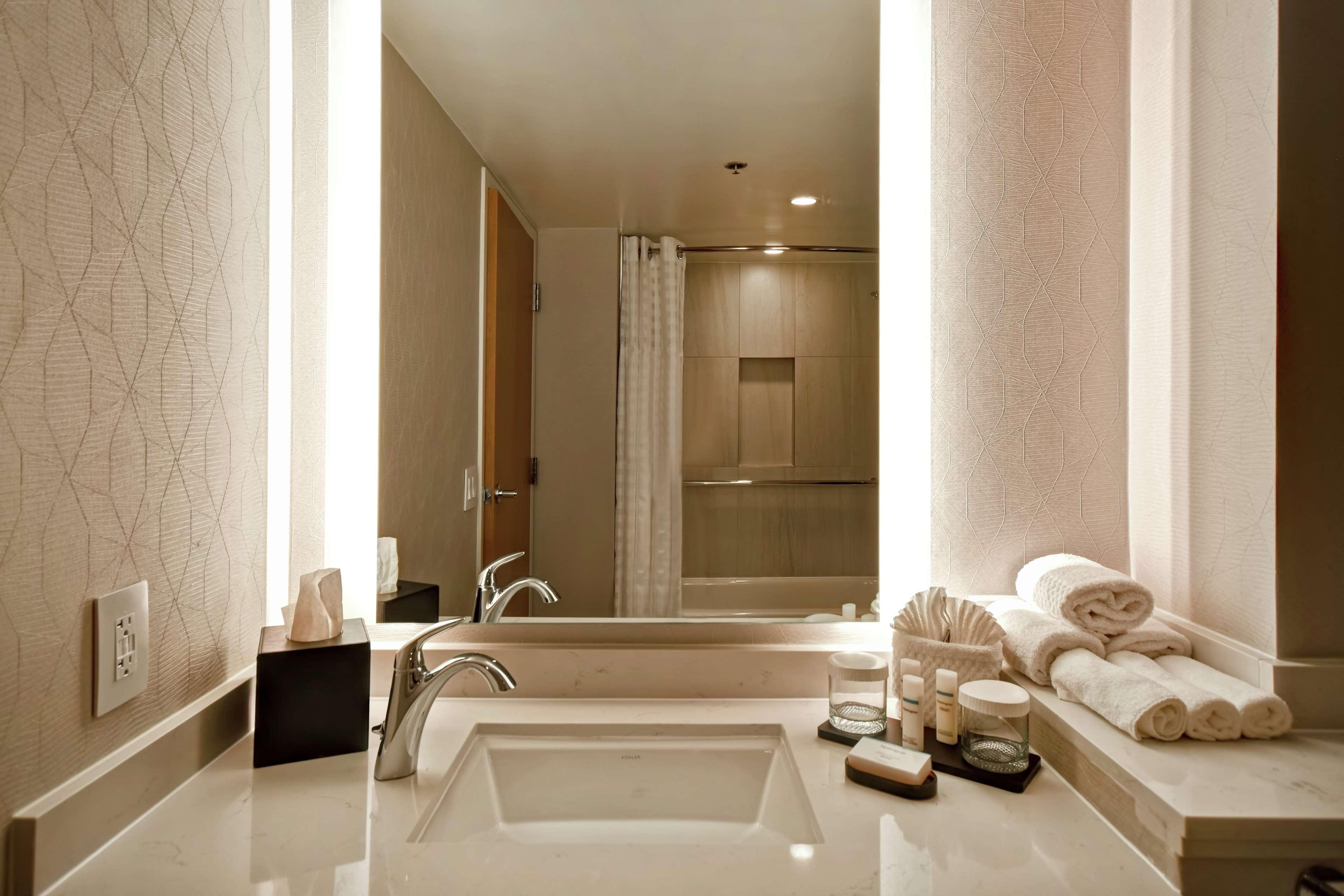 Suite Two Double Beds One Bedroom 