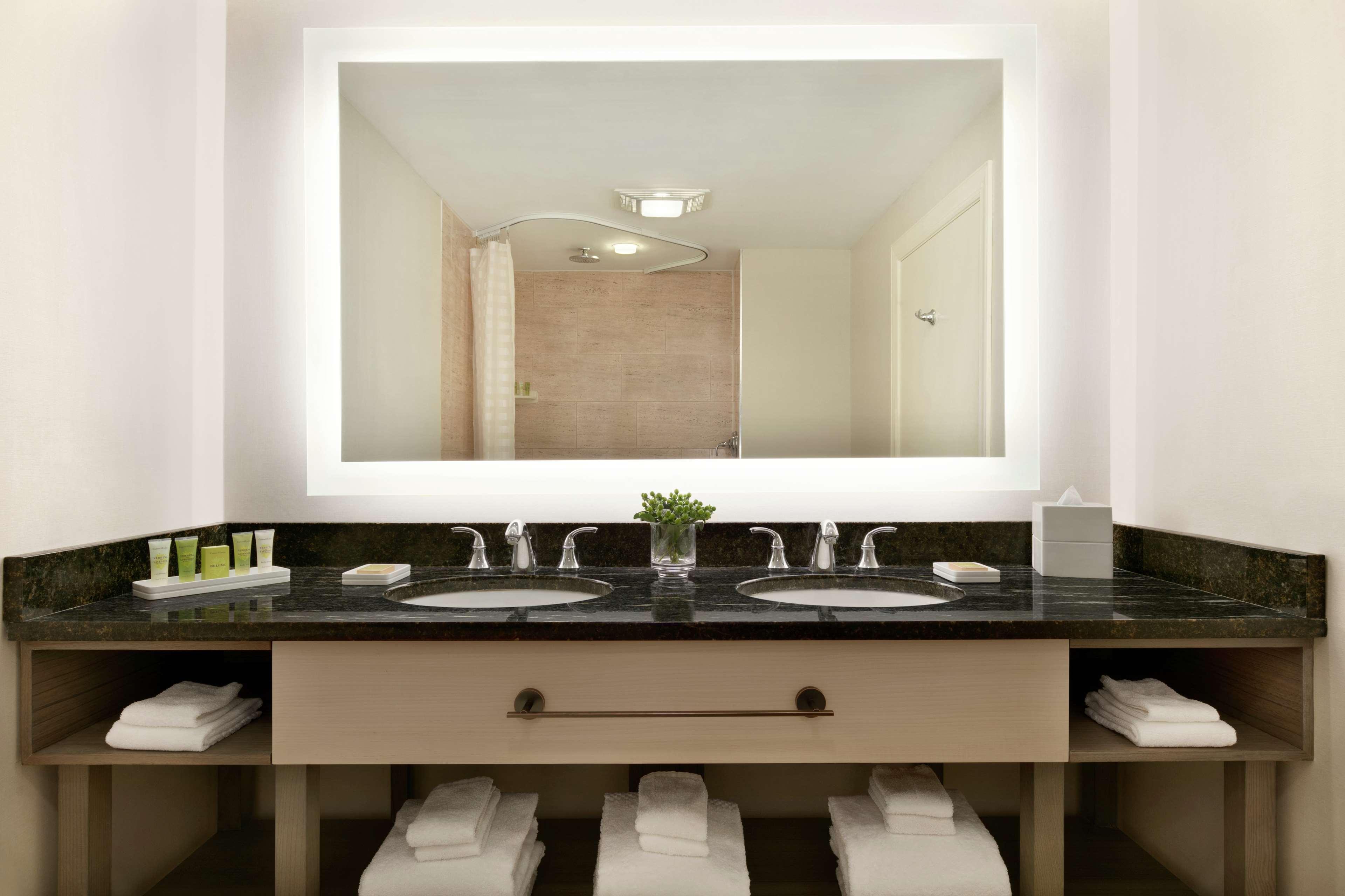 Suite Two Queen Beds One Bedroom