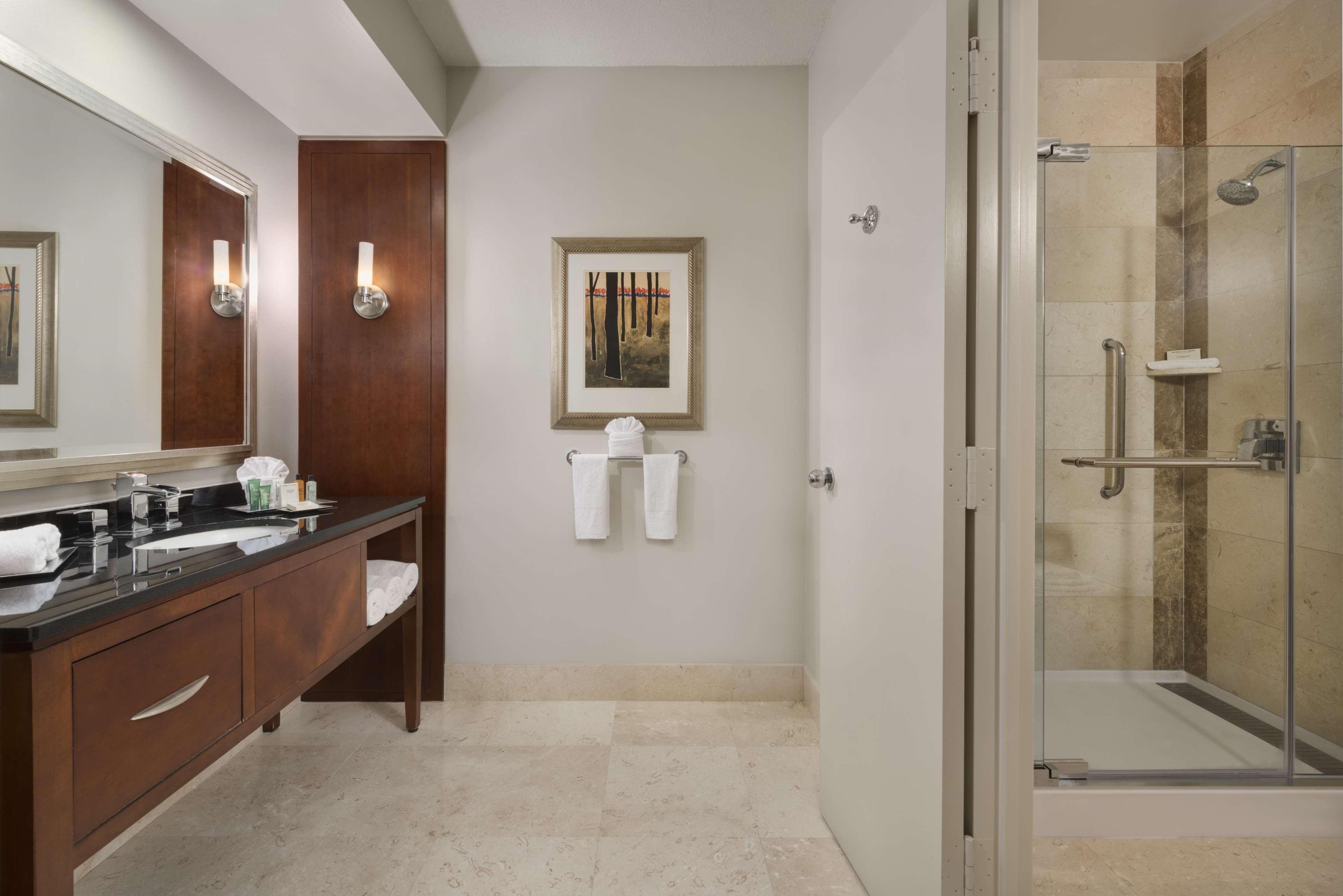 Suite City View Two Double Beds