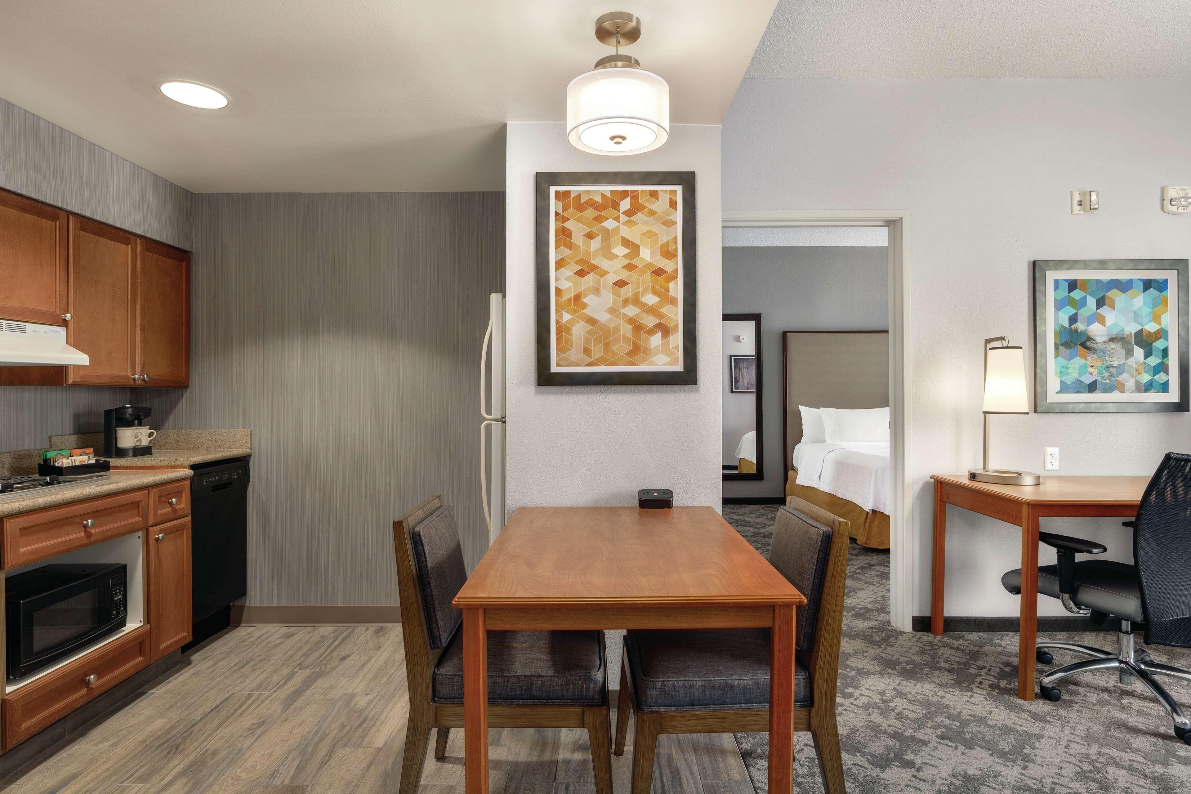 Suite Two Queen Beds One Bedroom