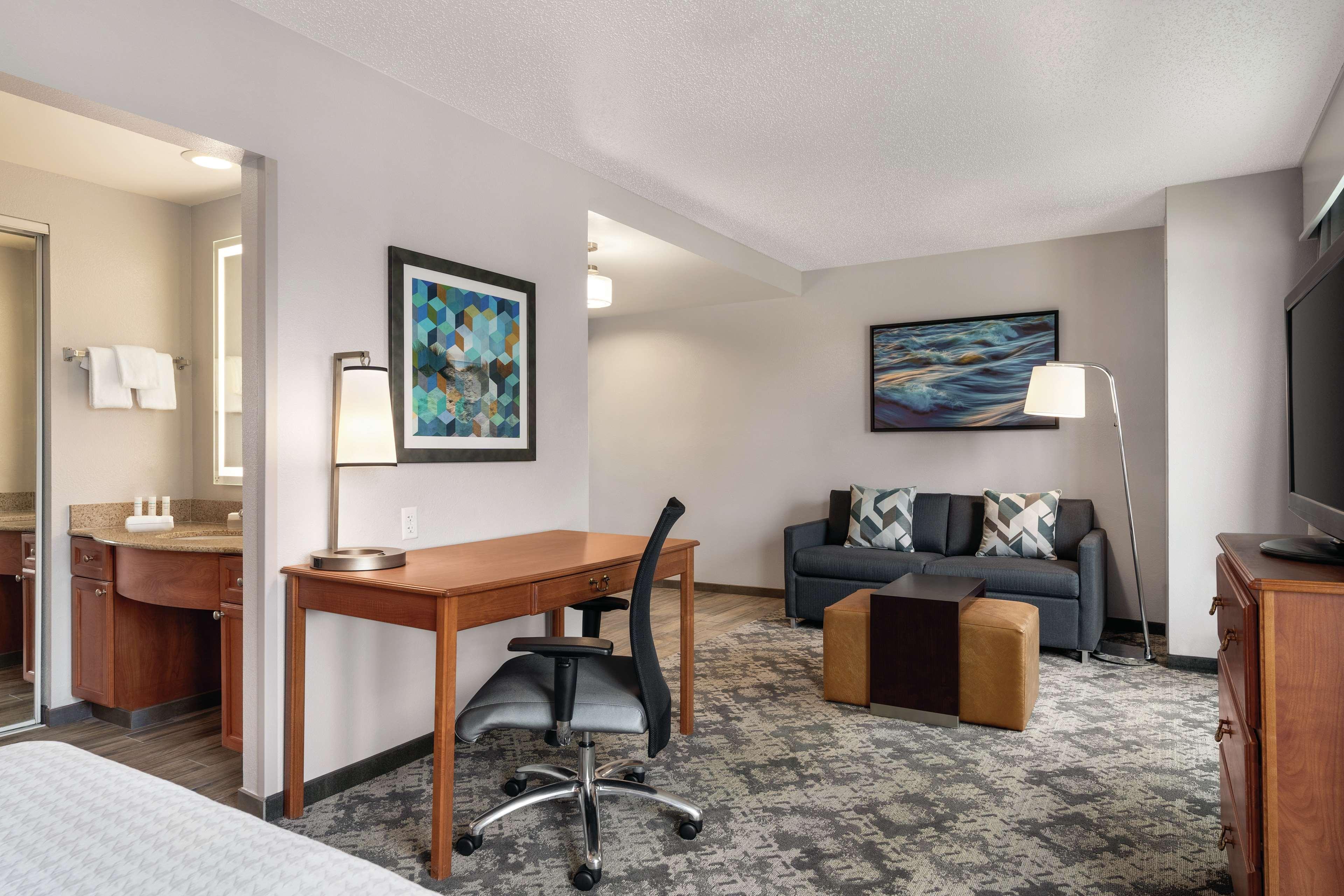 Suite Queen Size Bed