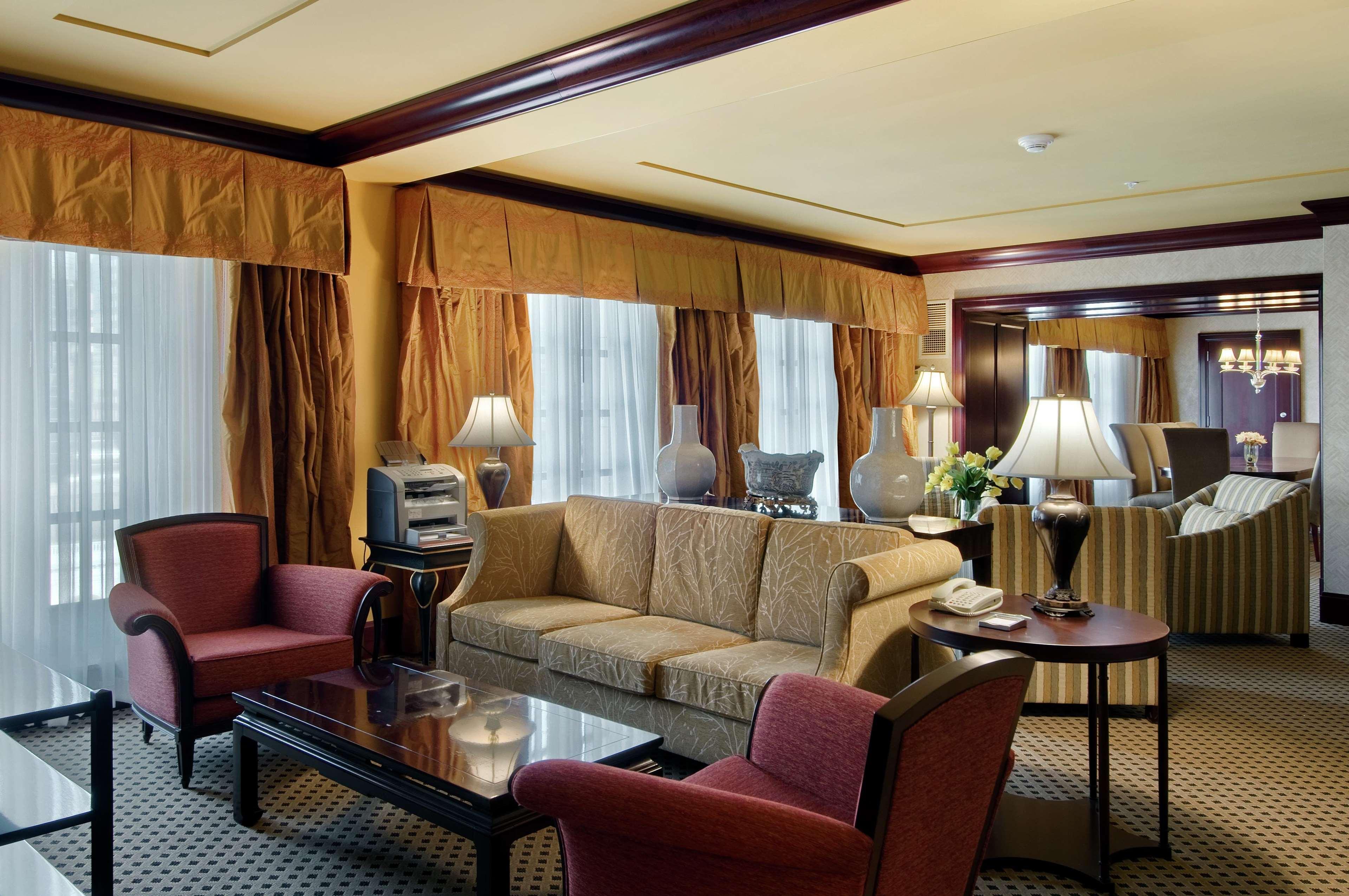 Suite King Bed One Bedroom 