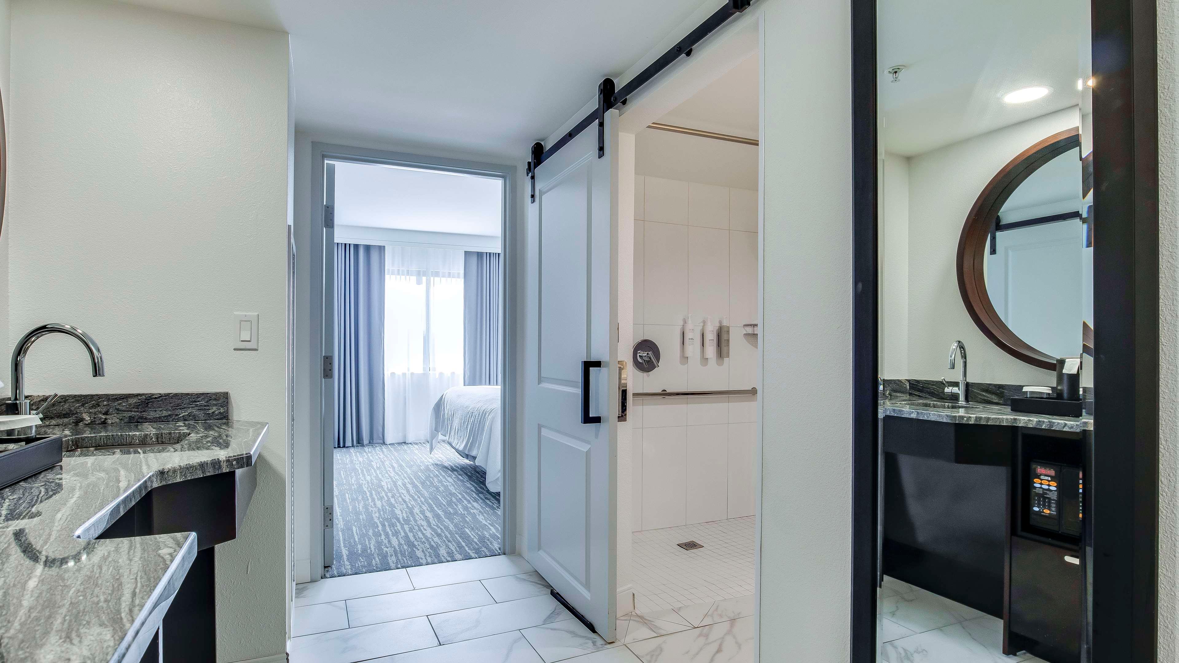 Suite King Bed Non Smoking