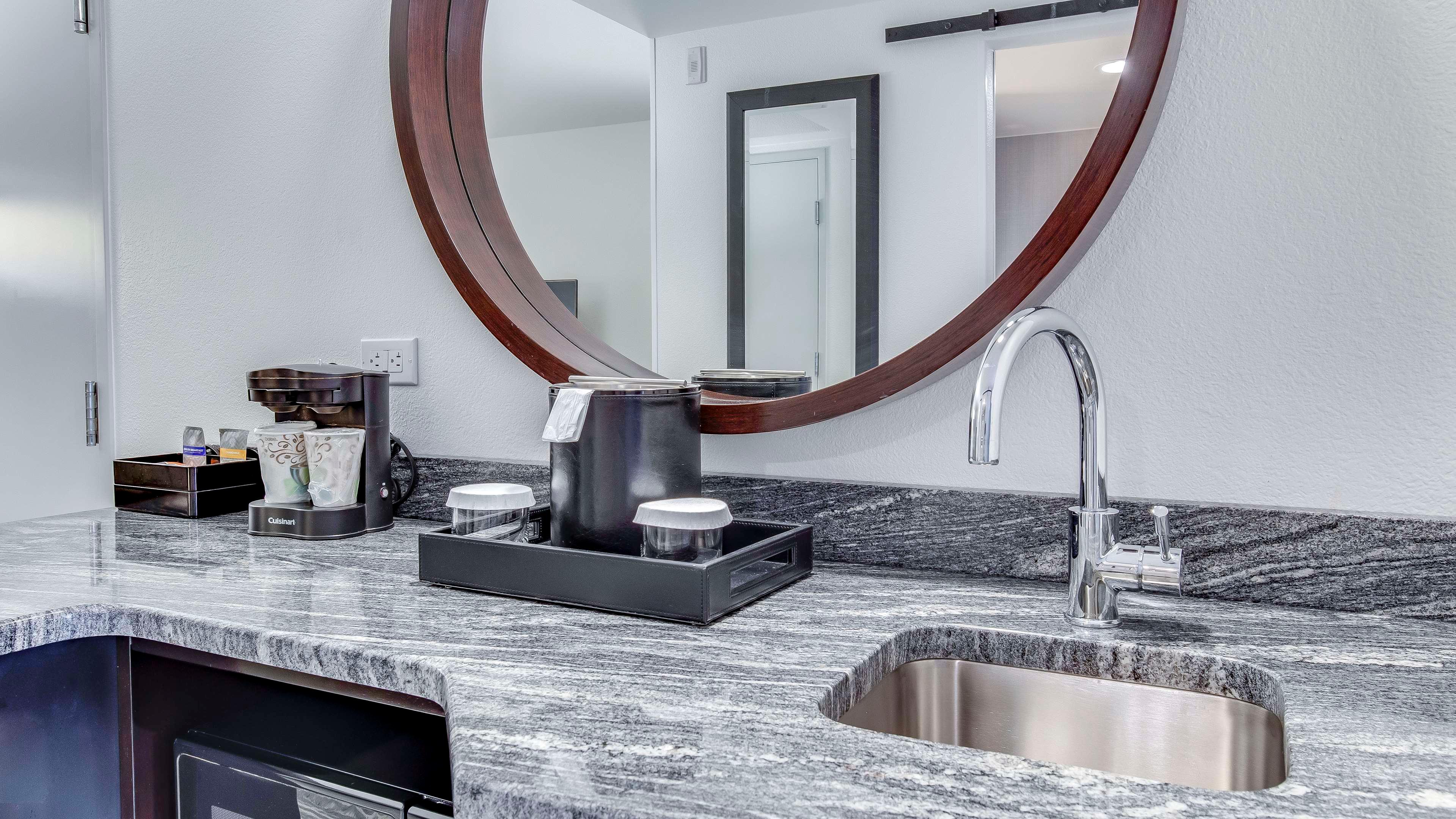 Suite King Bed Non Smoking