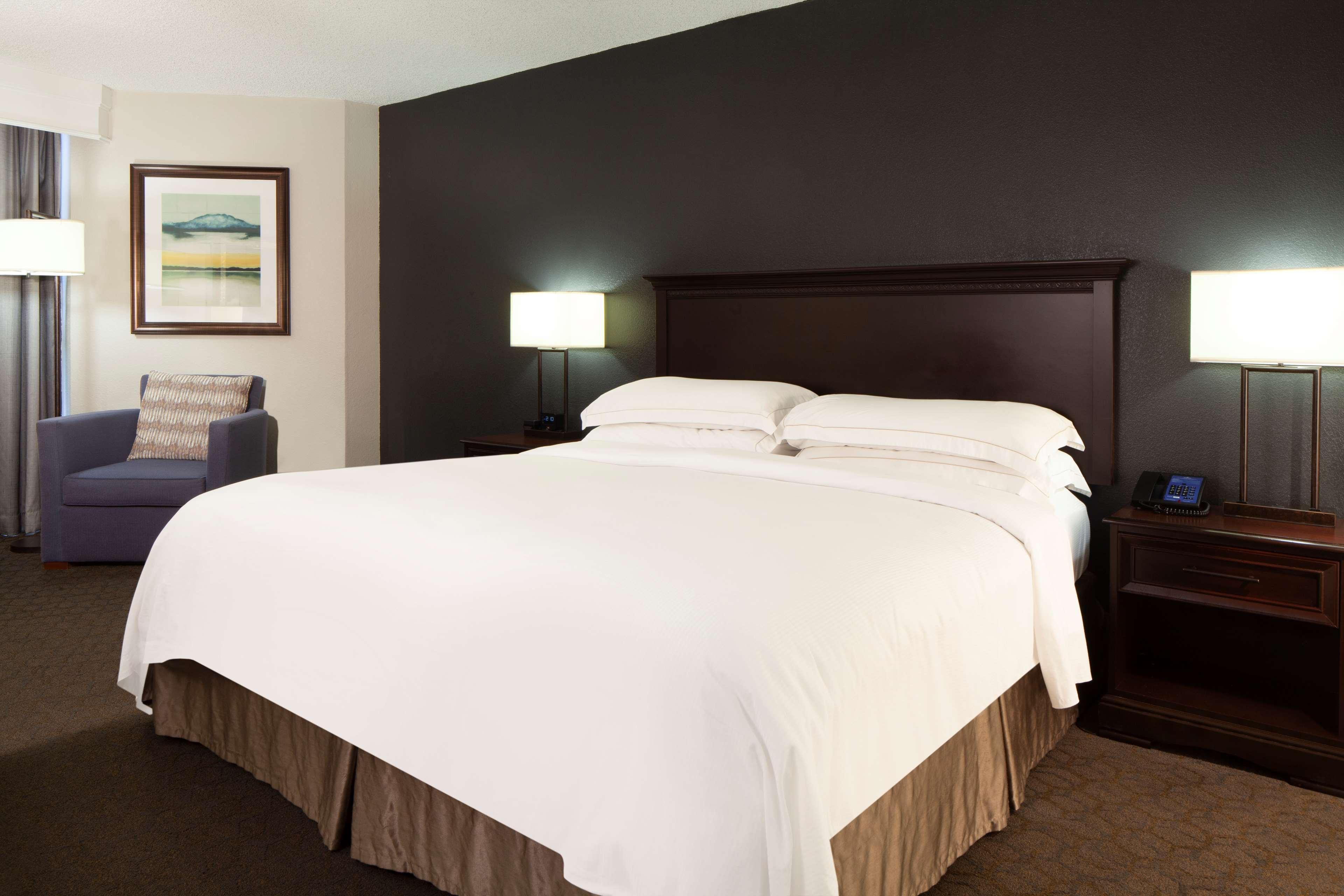 Double Pool View King Bed