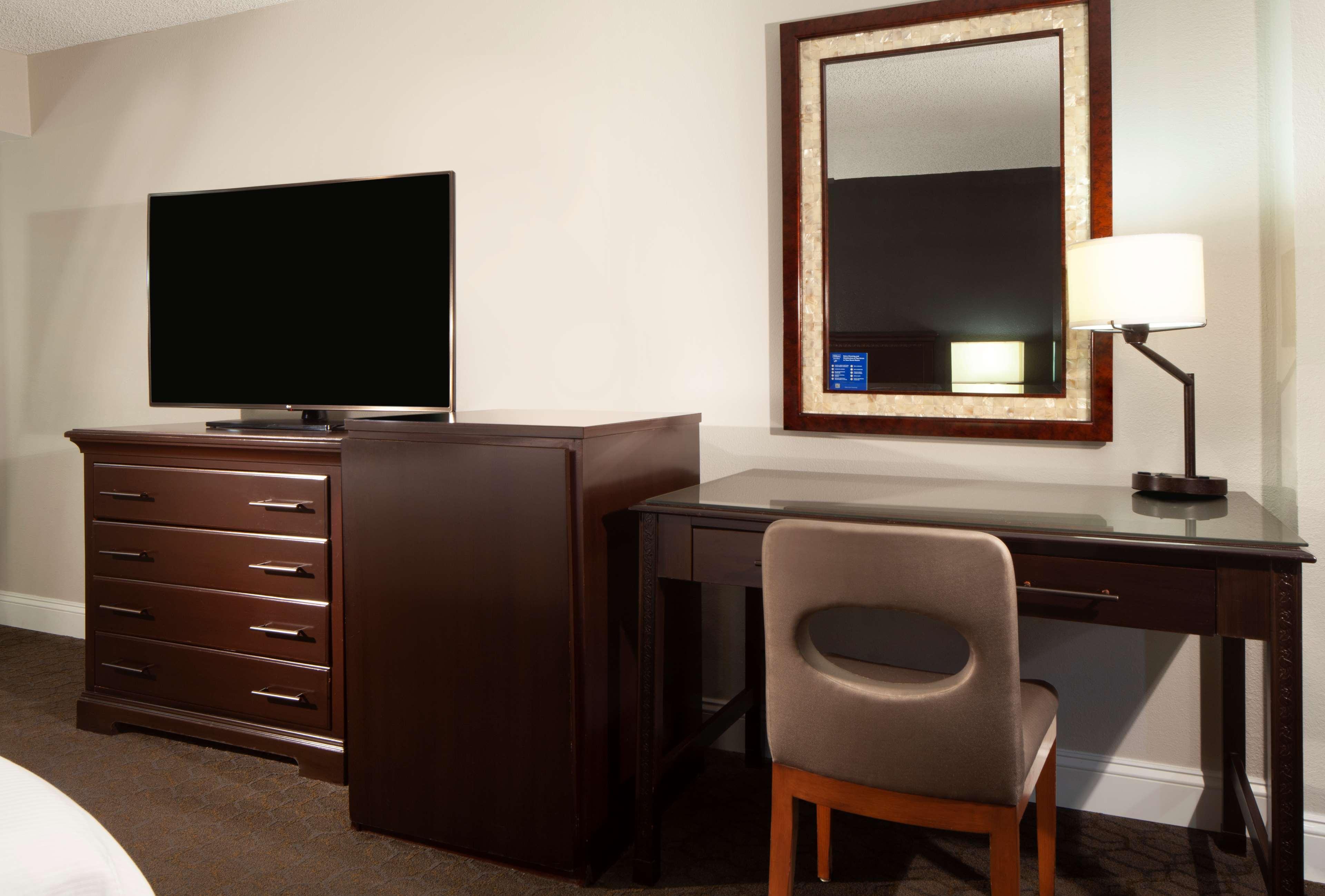 Double Deluxe King Bed