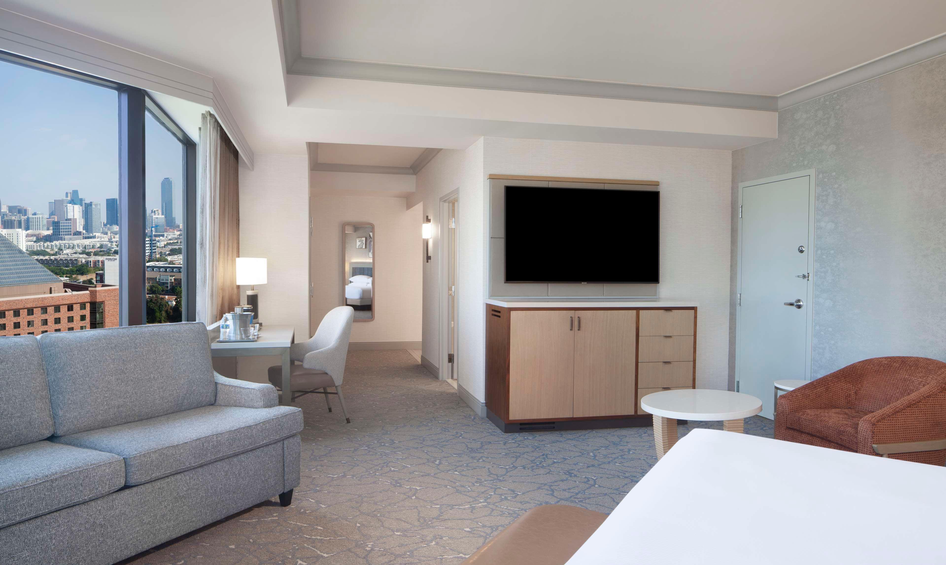 Junior Suite King Size Bed