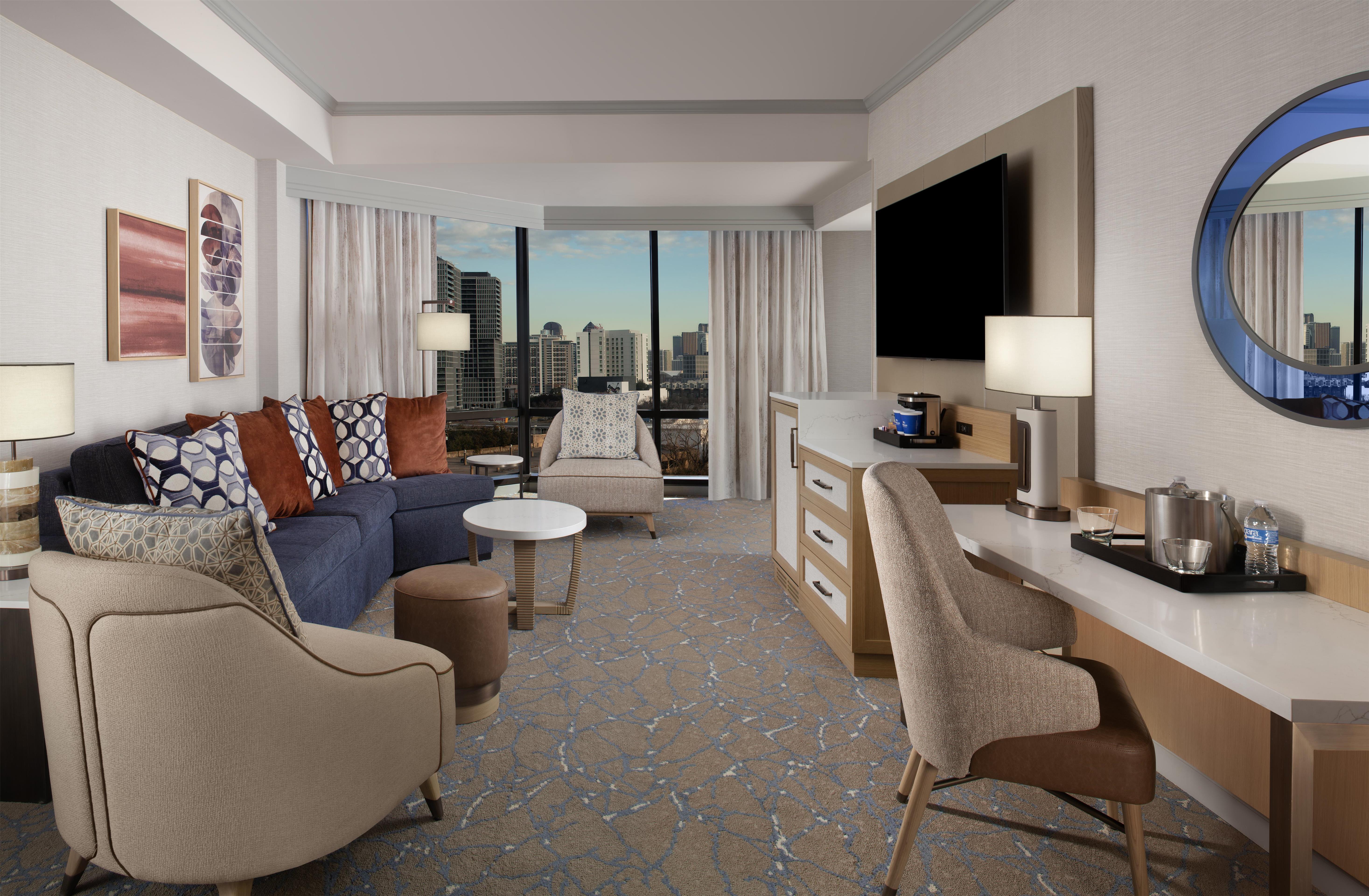 Suite King Size Bed