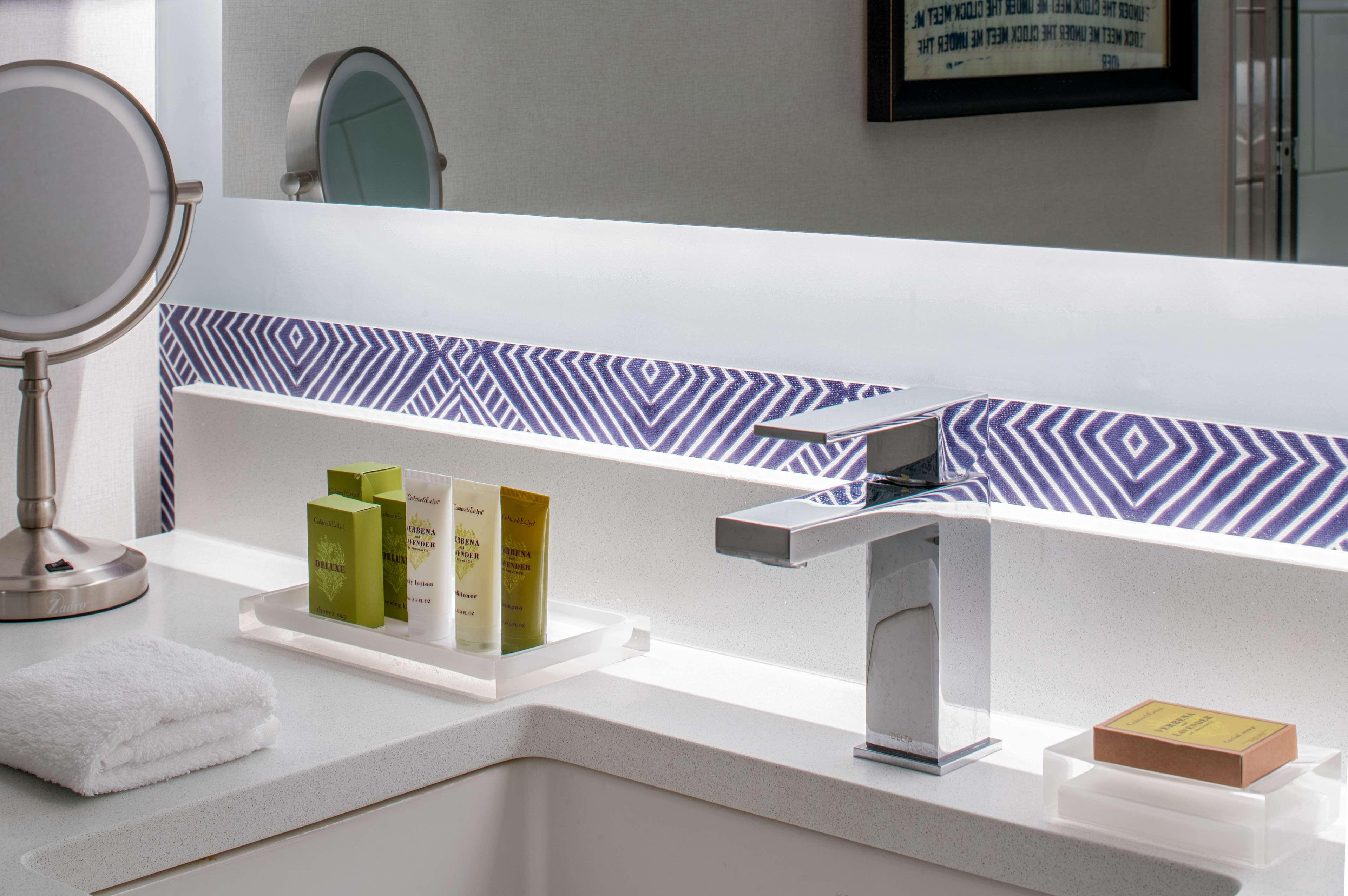 Room Executive Two Queen Beds