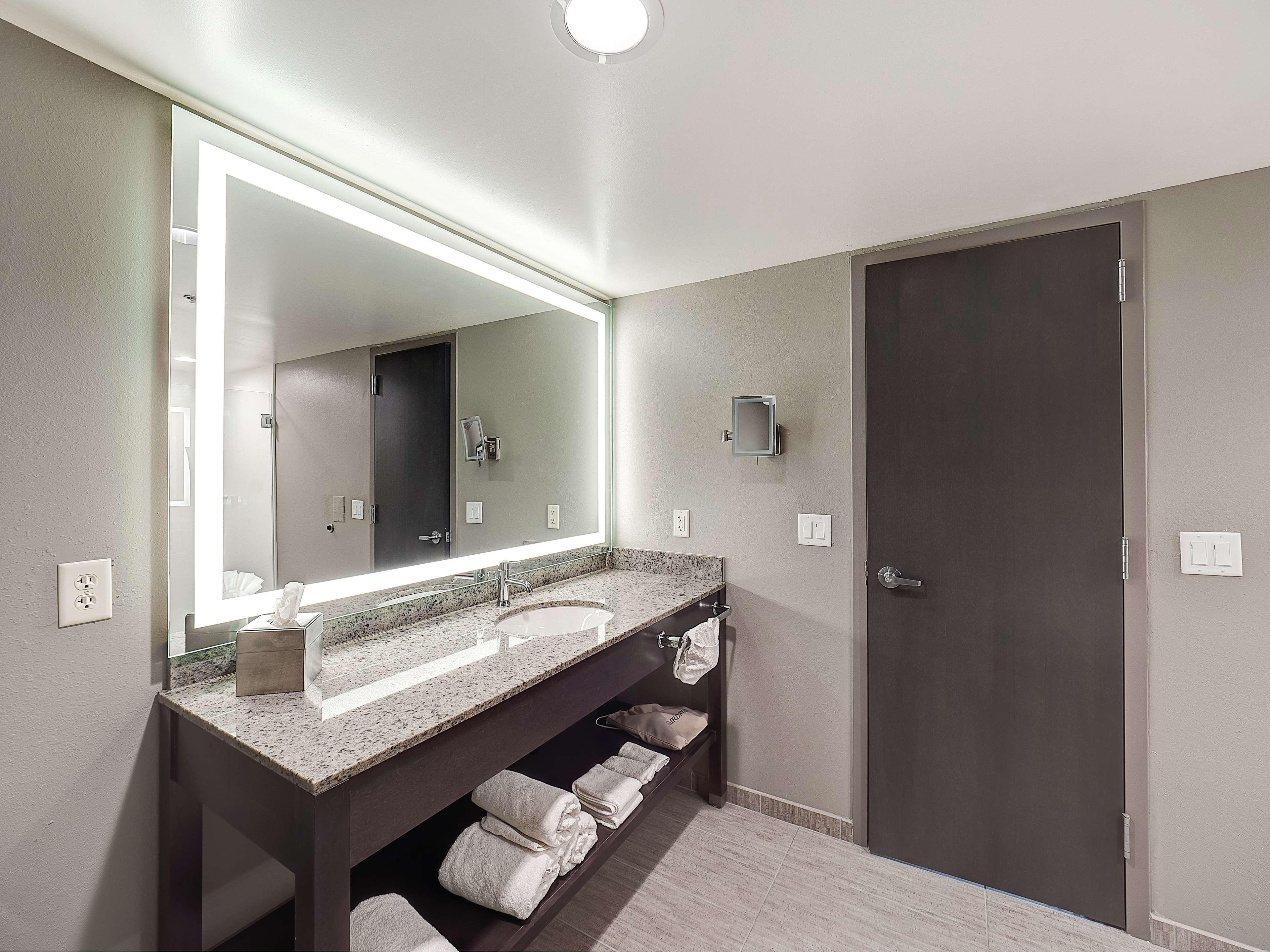 Double Accessible-two Queen Beds