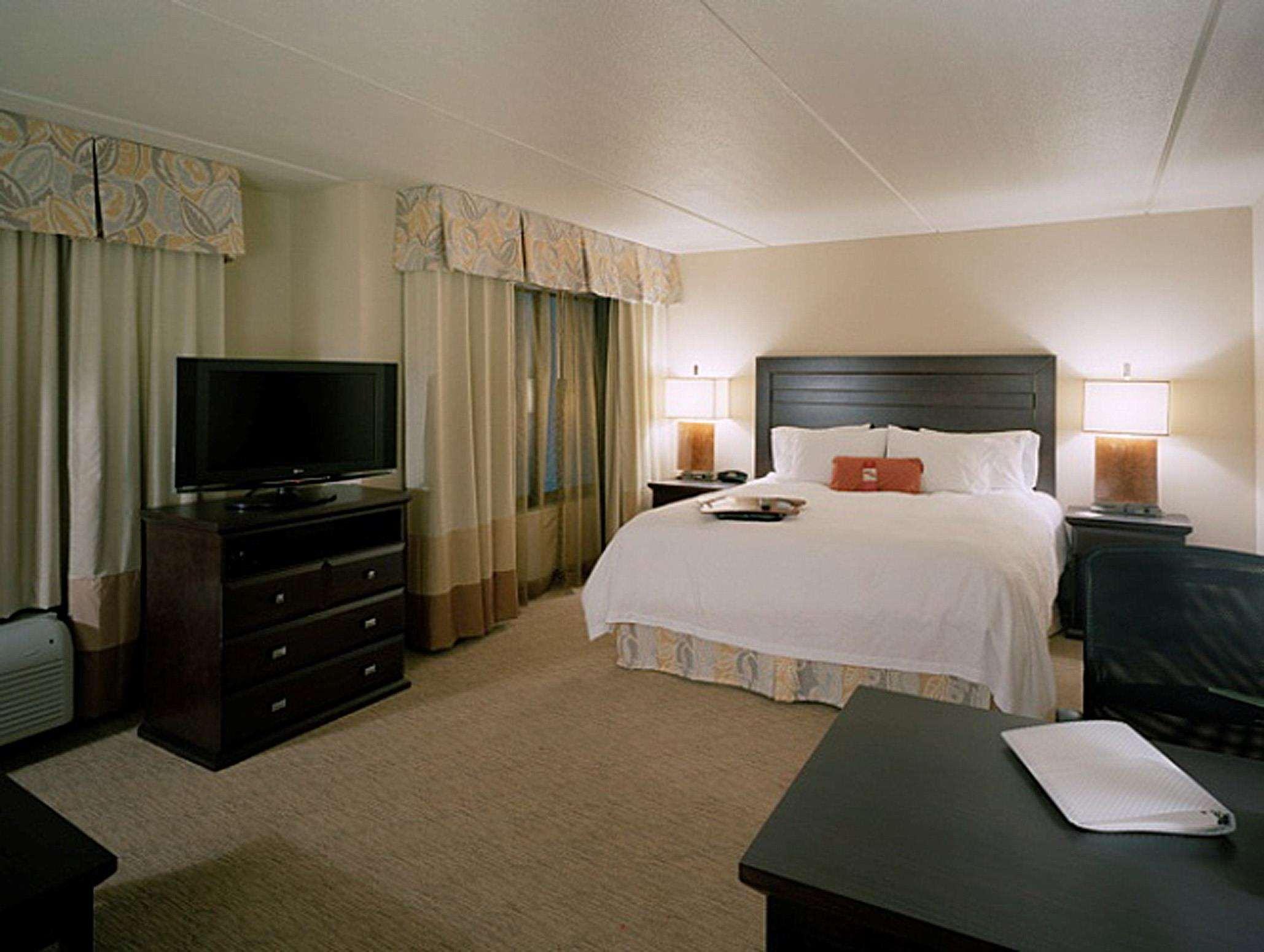 Suite King Size Bed