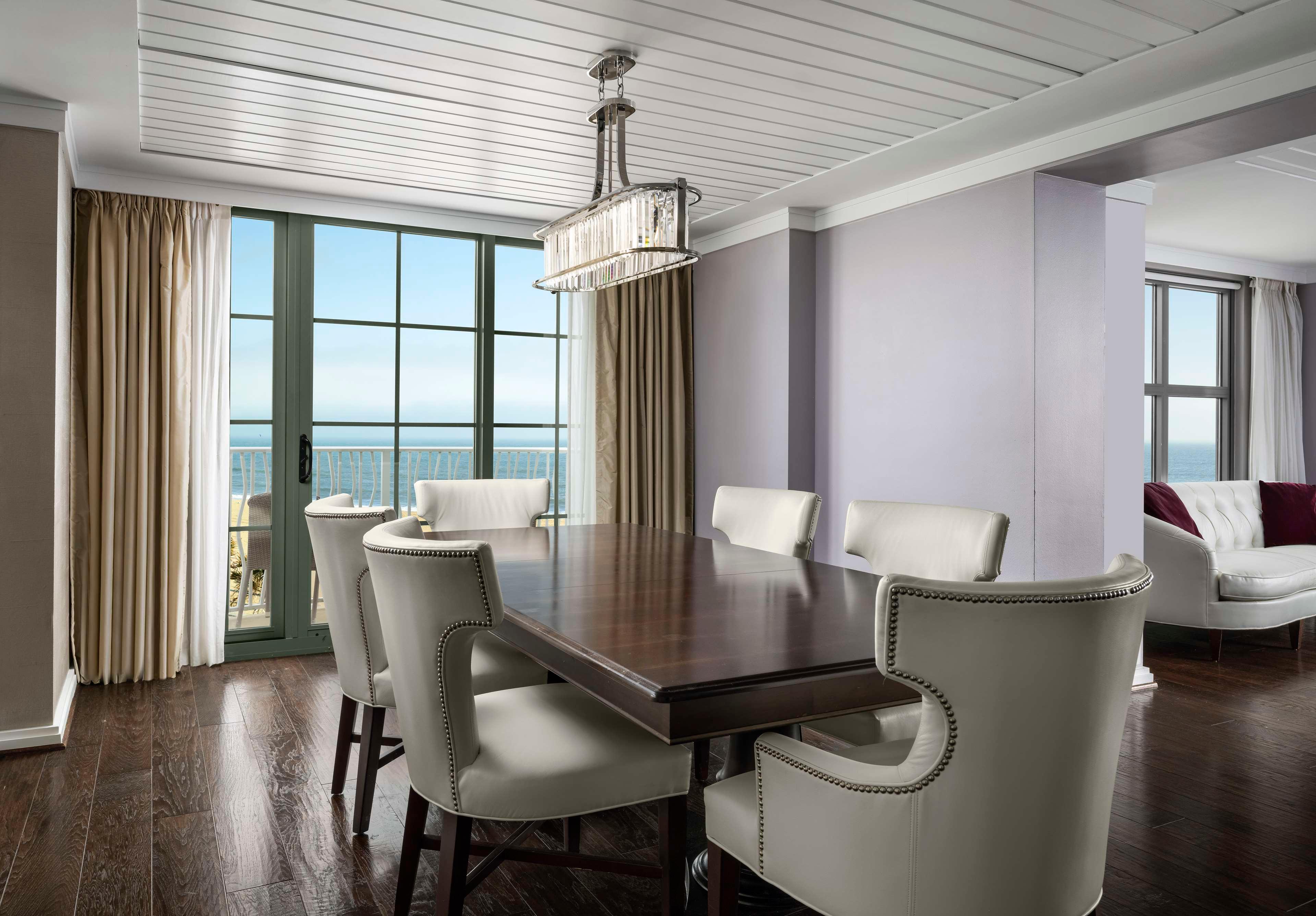 Suite Presidential with Views