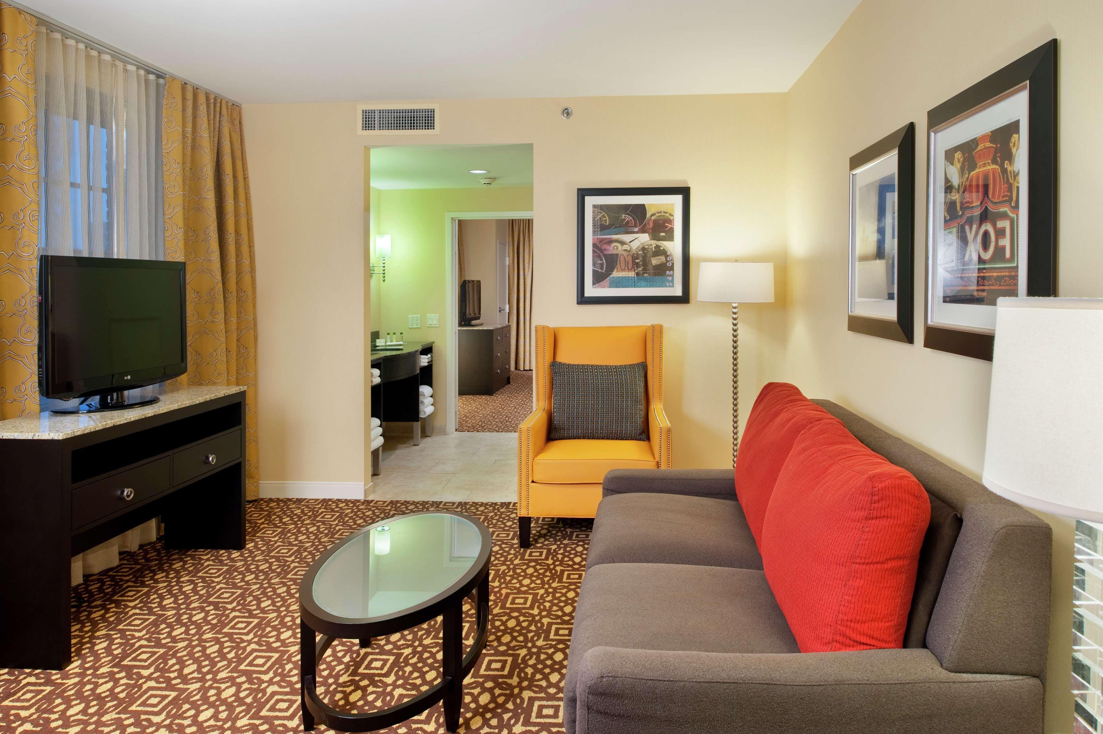 Suite King Bed Non Smoking