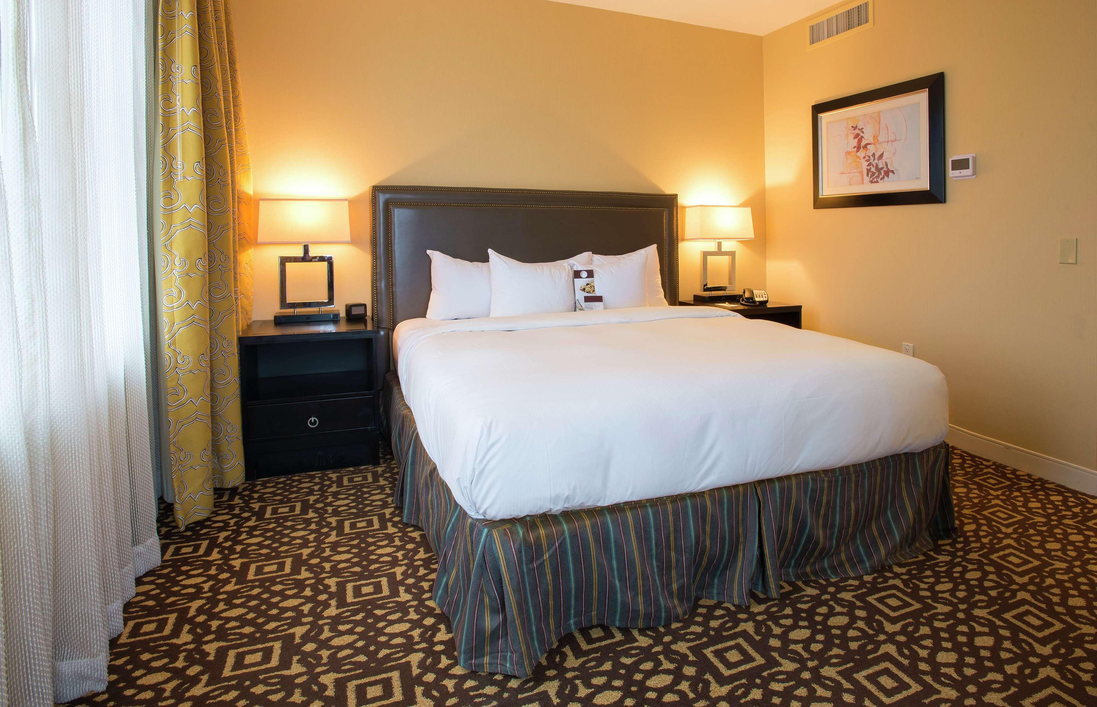 Double King Bed Non Smoking