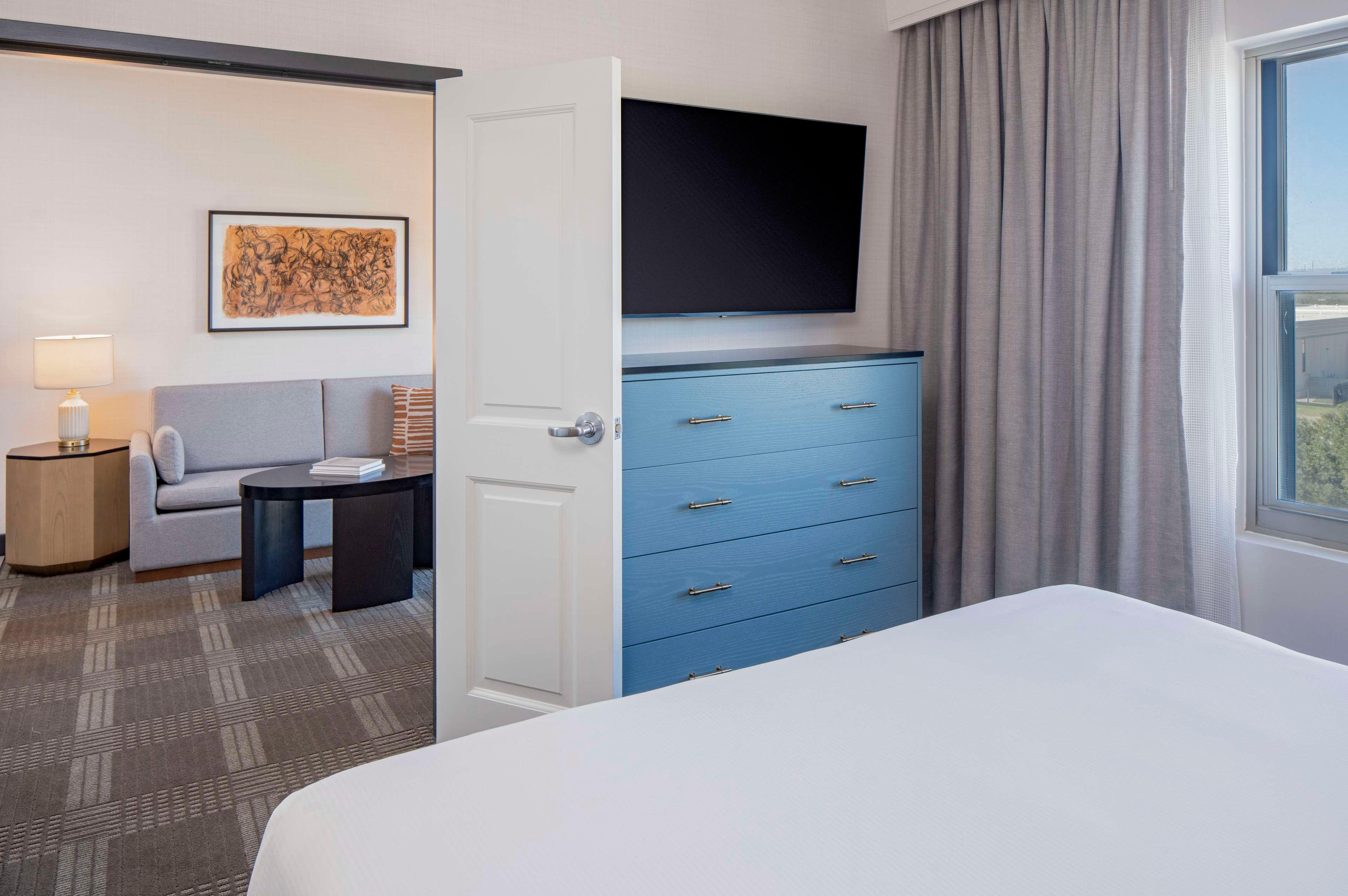 Suite King Bed One Bedroom 