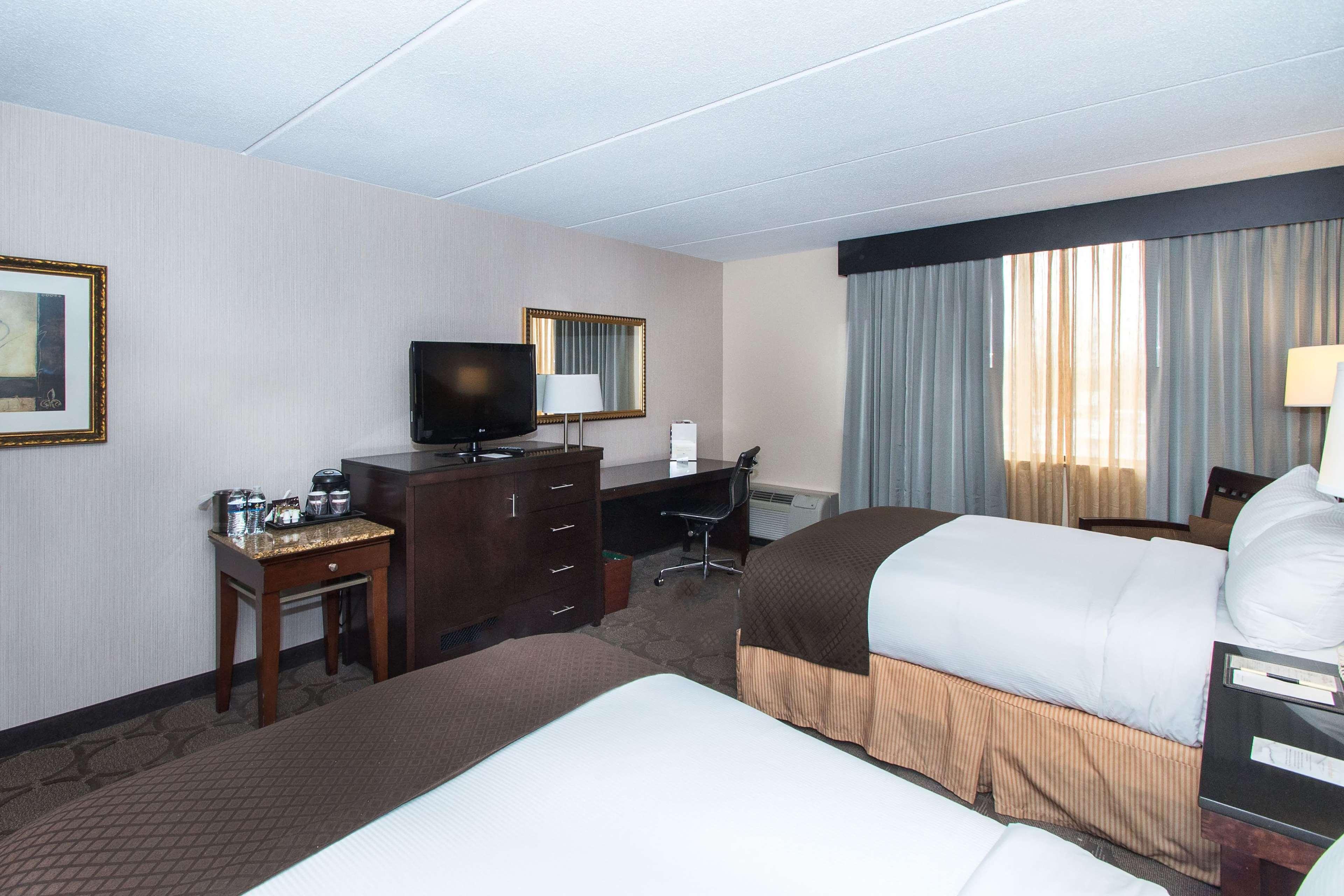 Quadruple Two Double Beds