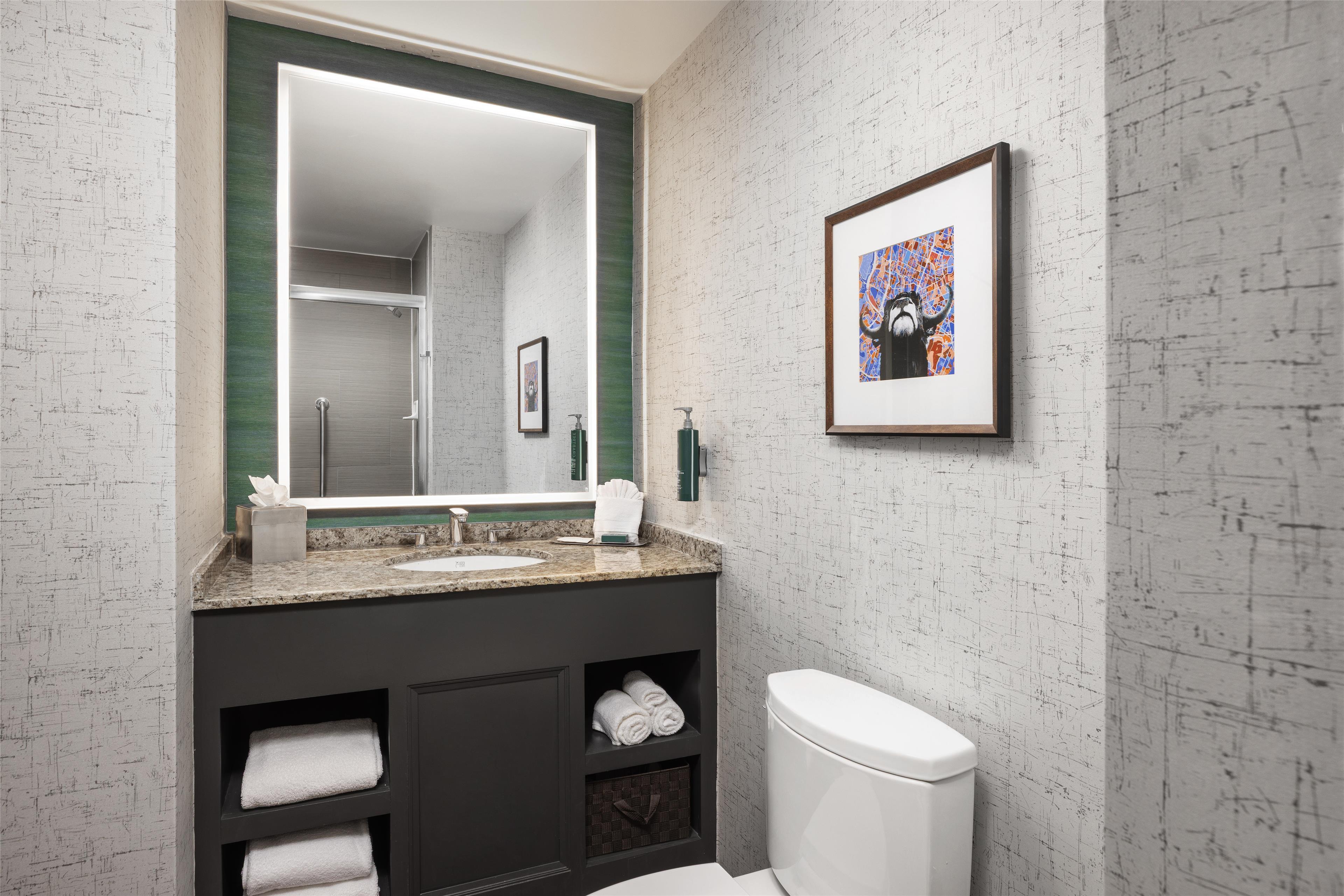 Suite Deluxe King Bed