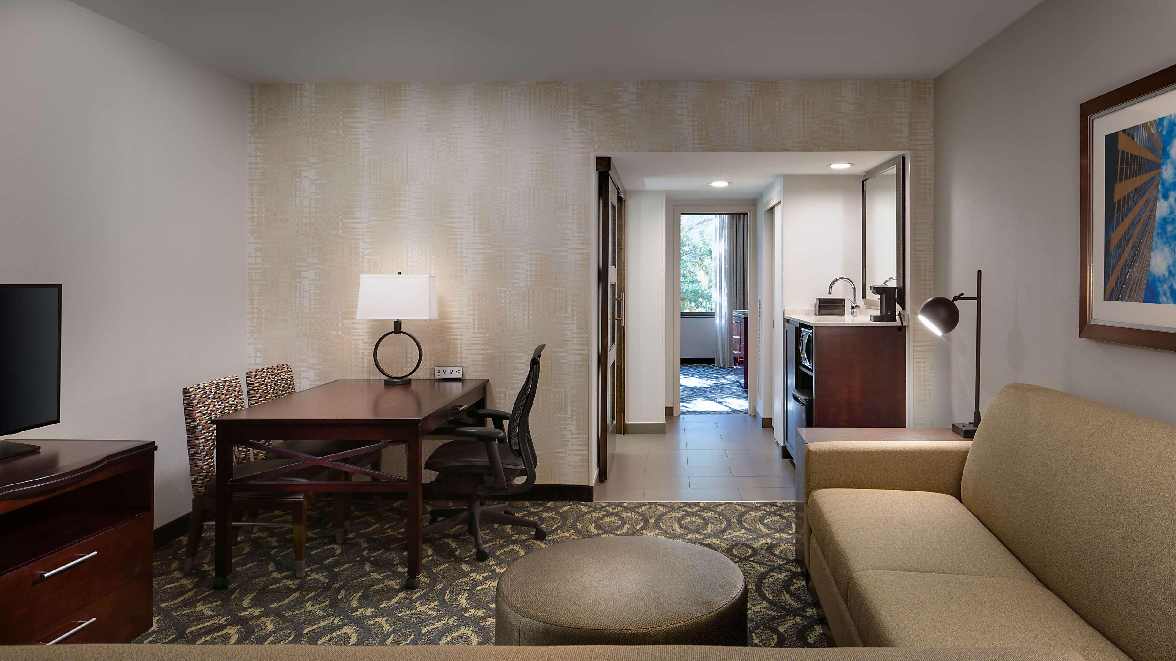 Suite Two Double Beds Non Smoking