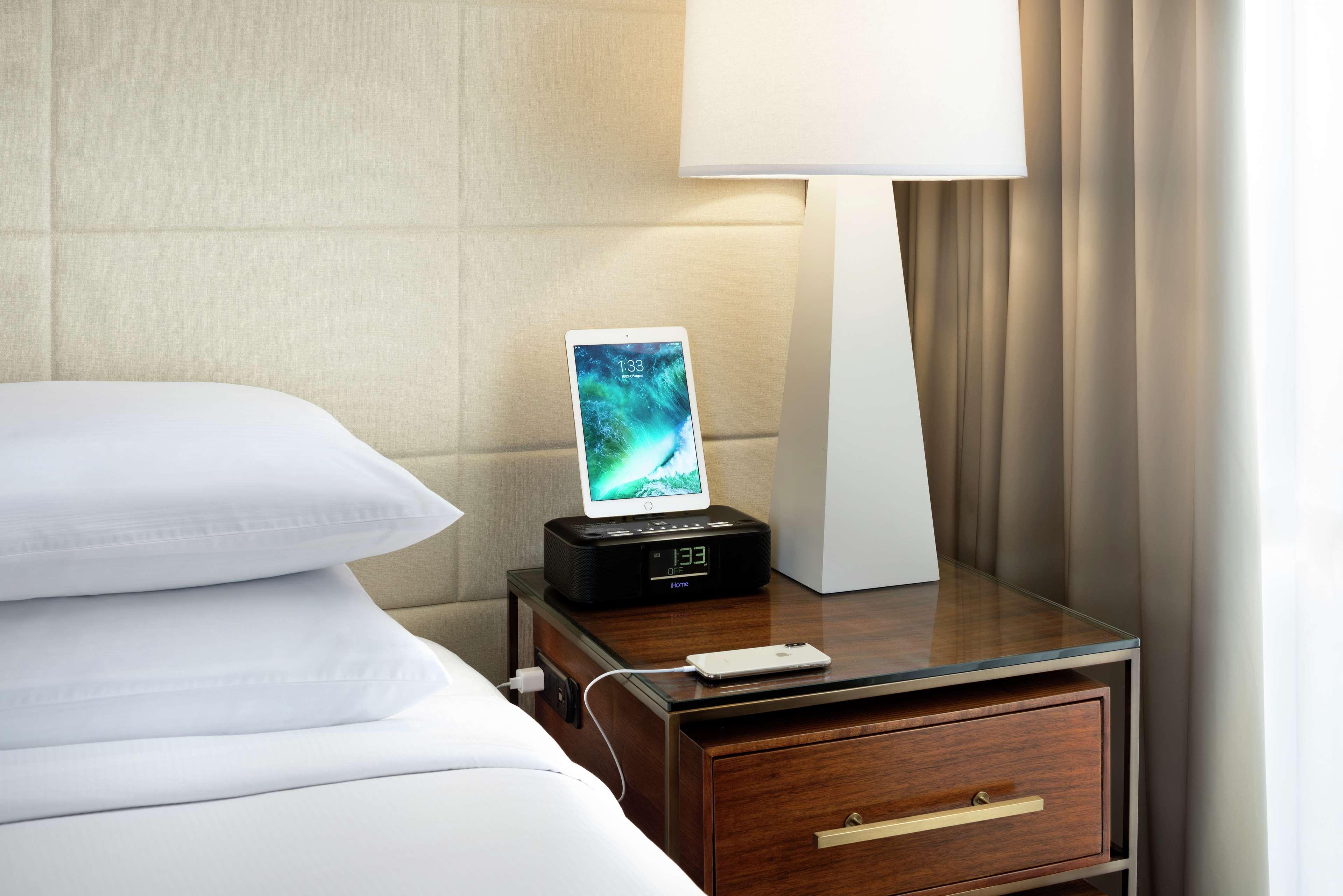 Junior Suite King Bed Non Smoking