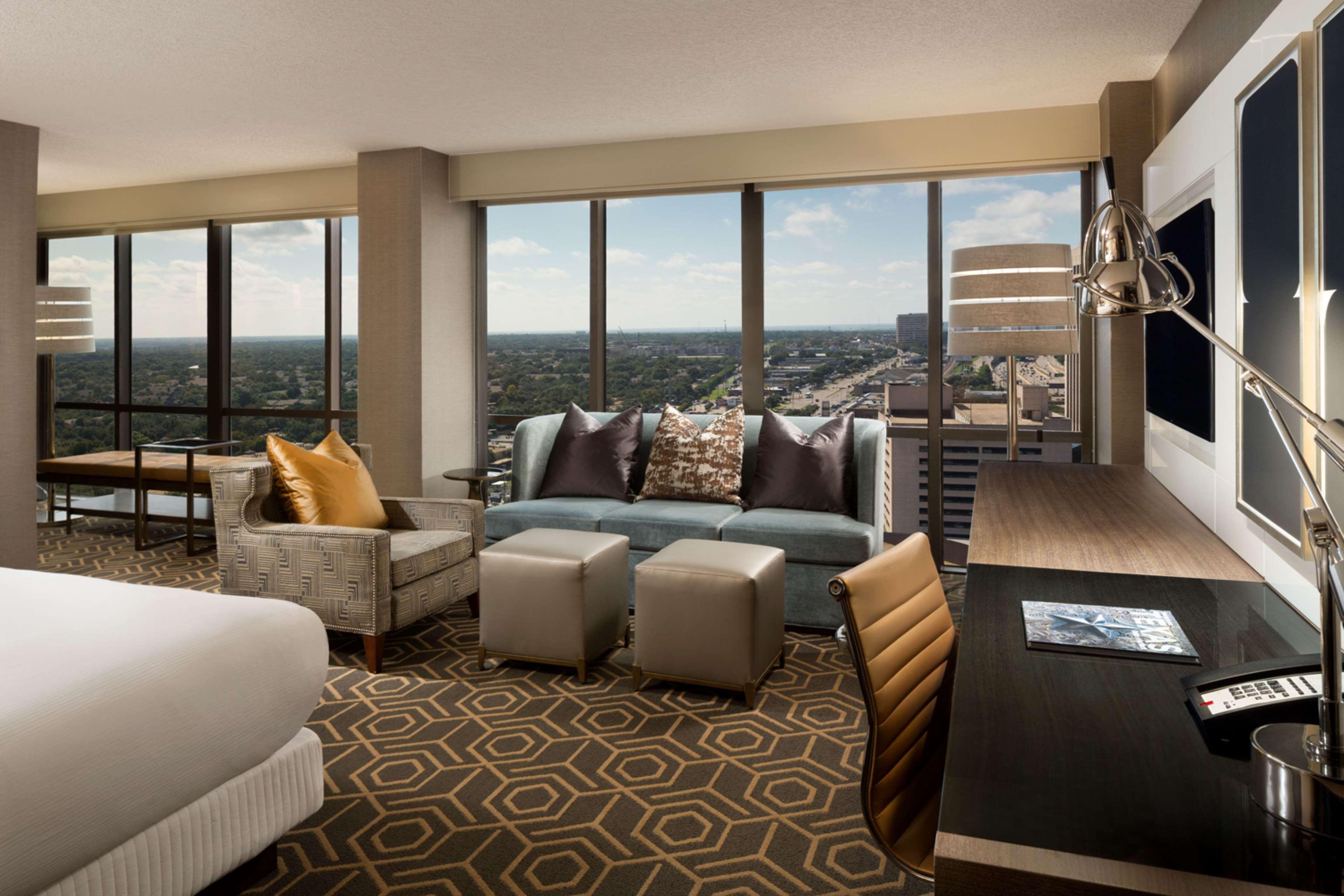 Junior Suite King Bed Non Smoking