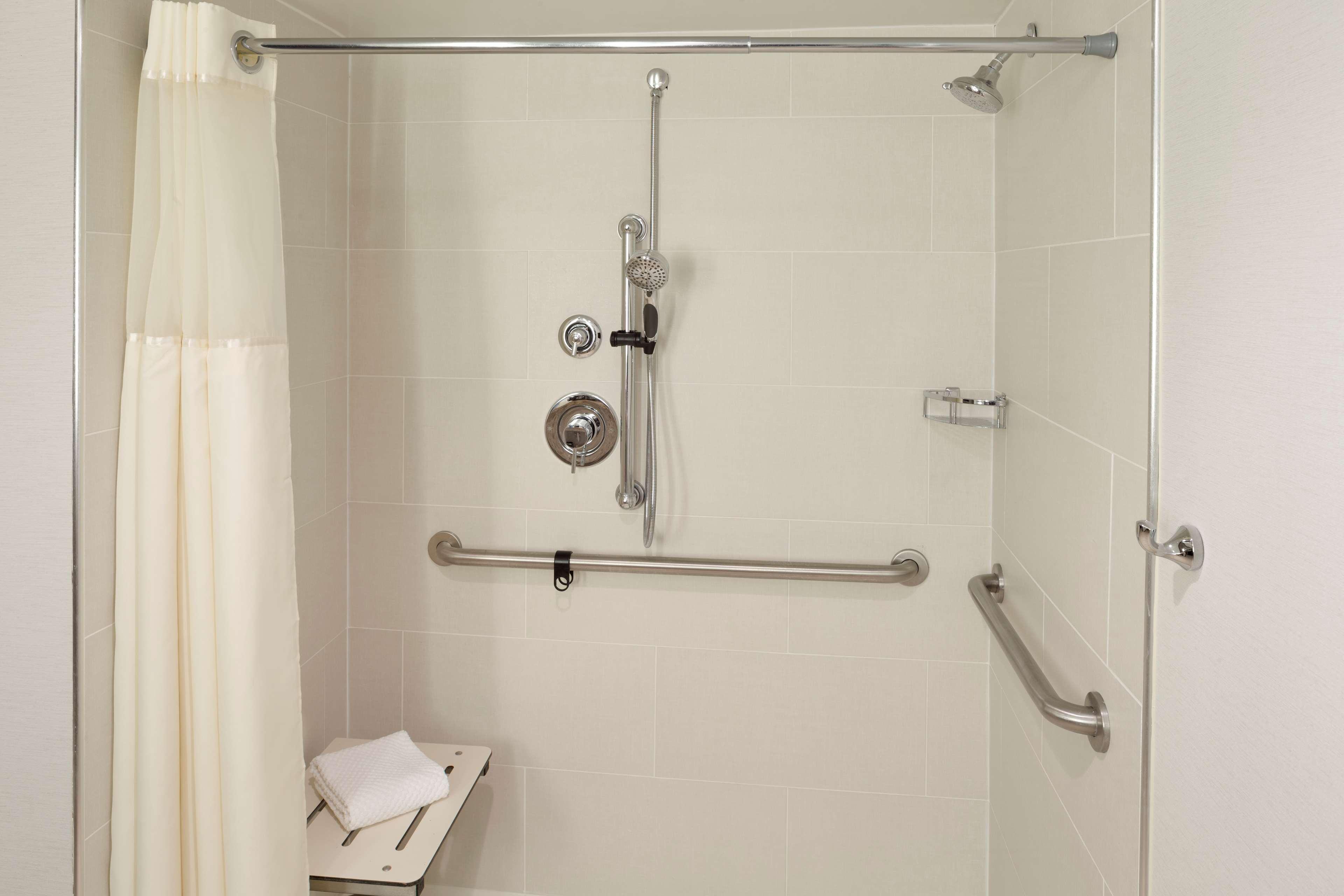 Suite Accessible Two Double Beds