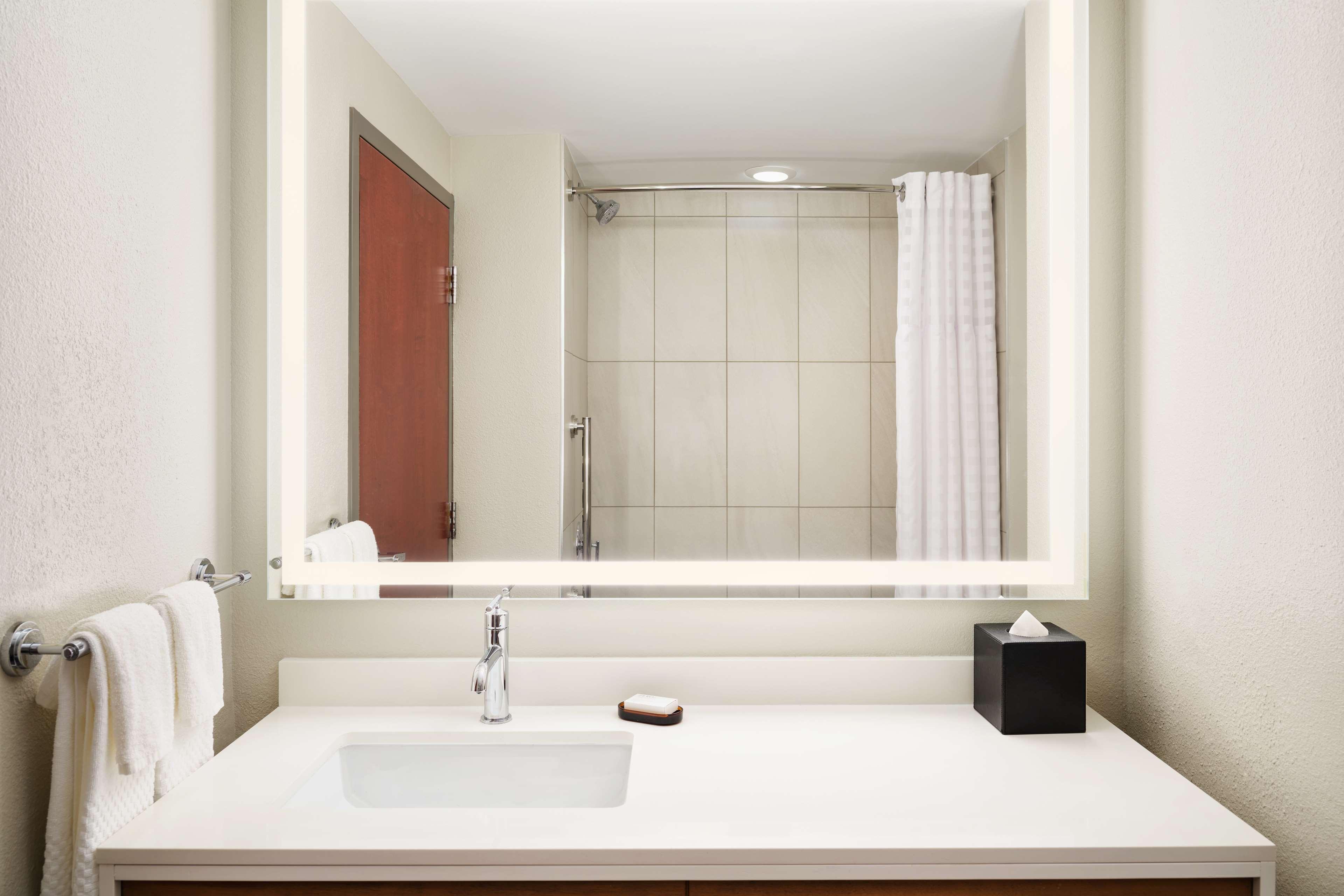 Suite Two Queen Beds