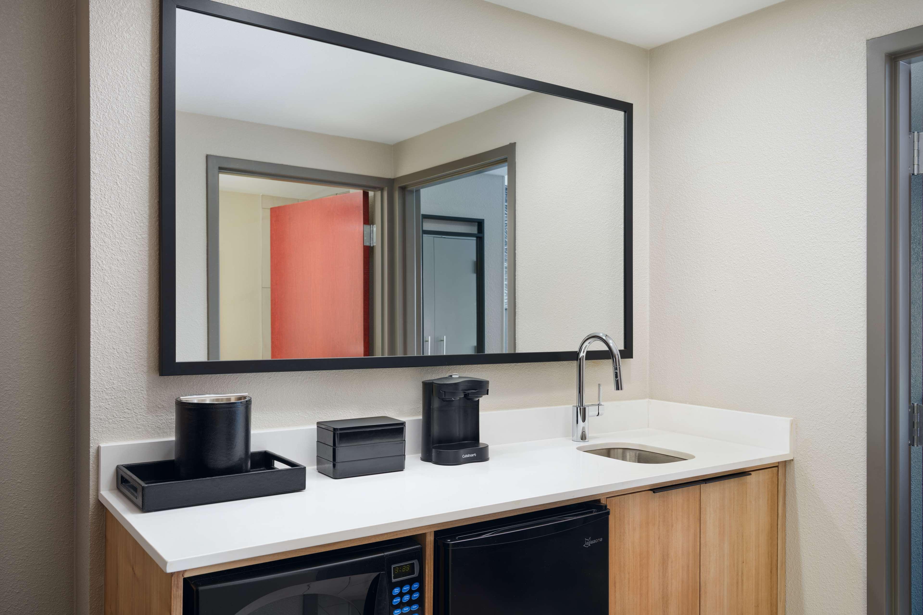 Suite Two Queen Beds Premium