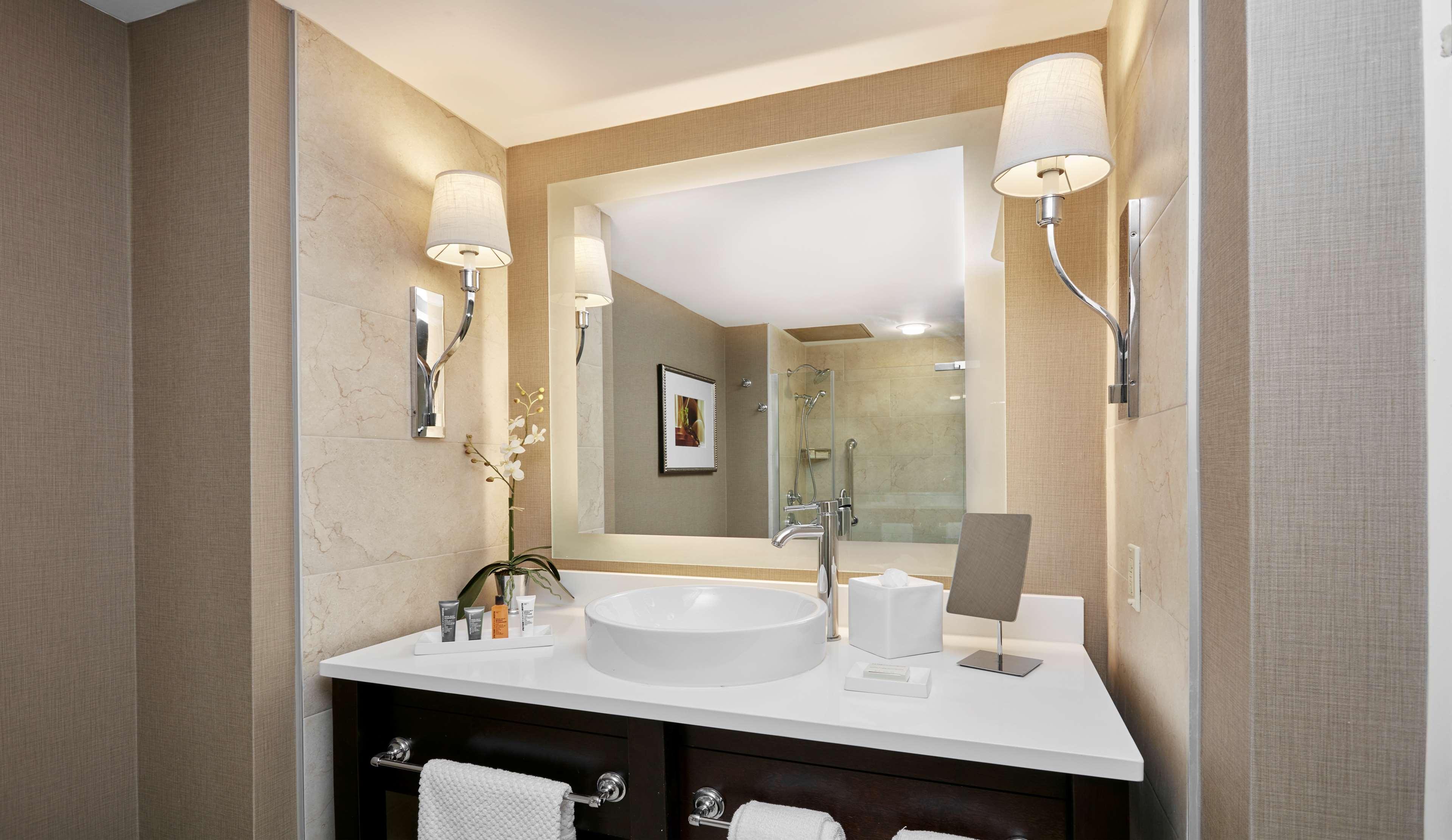 Junior Suite King Size Bed