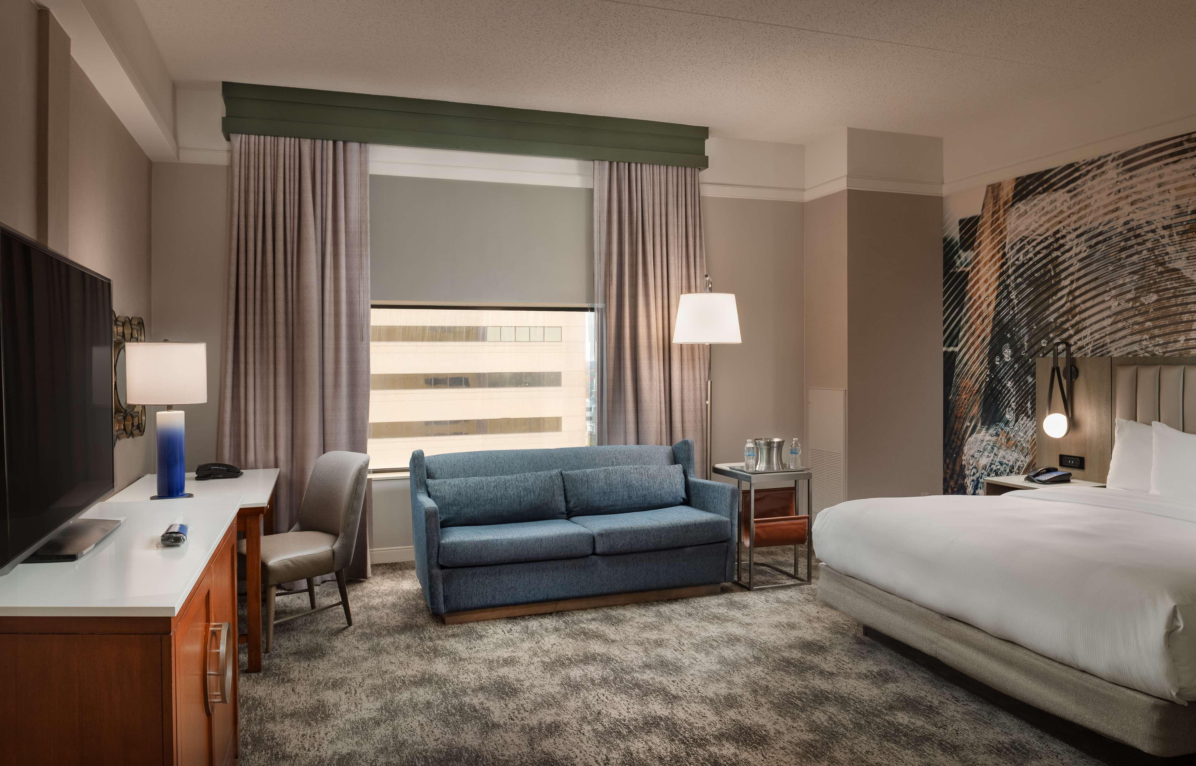 Double Deluxe King Bed