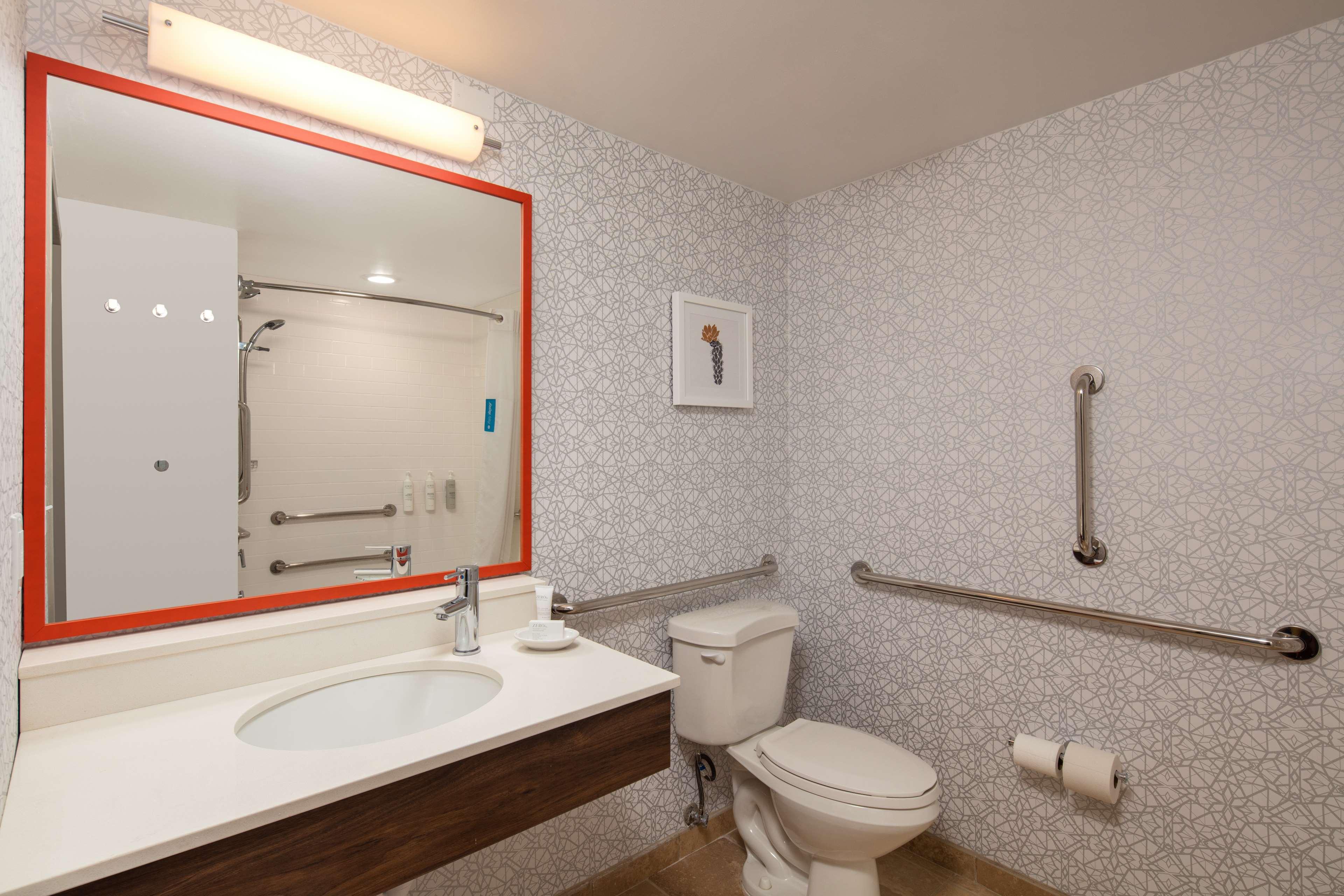 Double King Bed Non Smoking