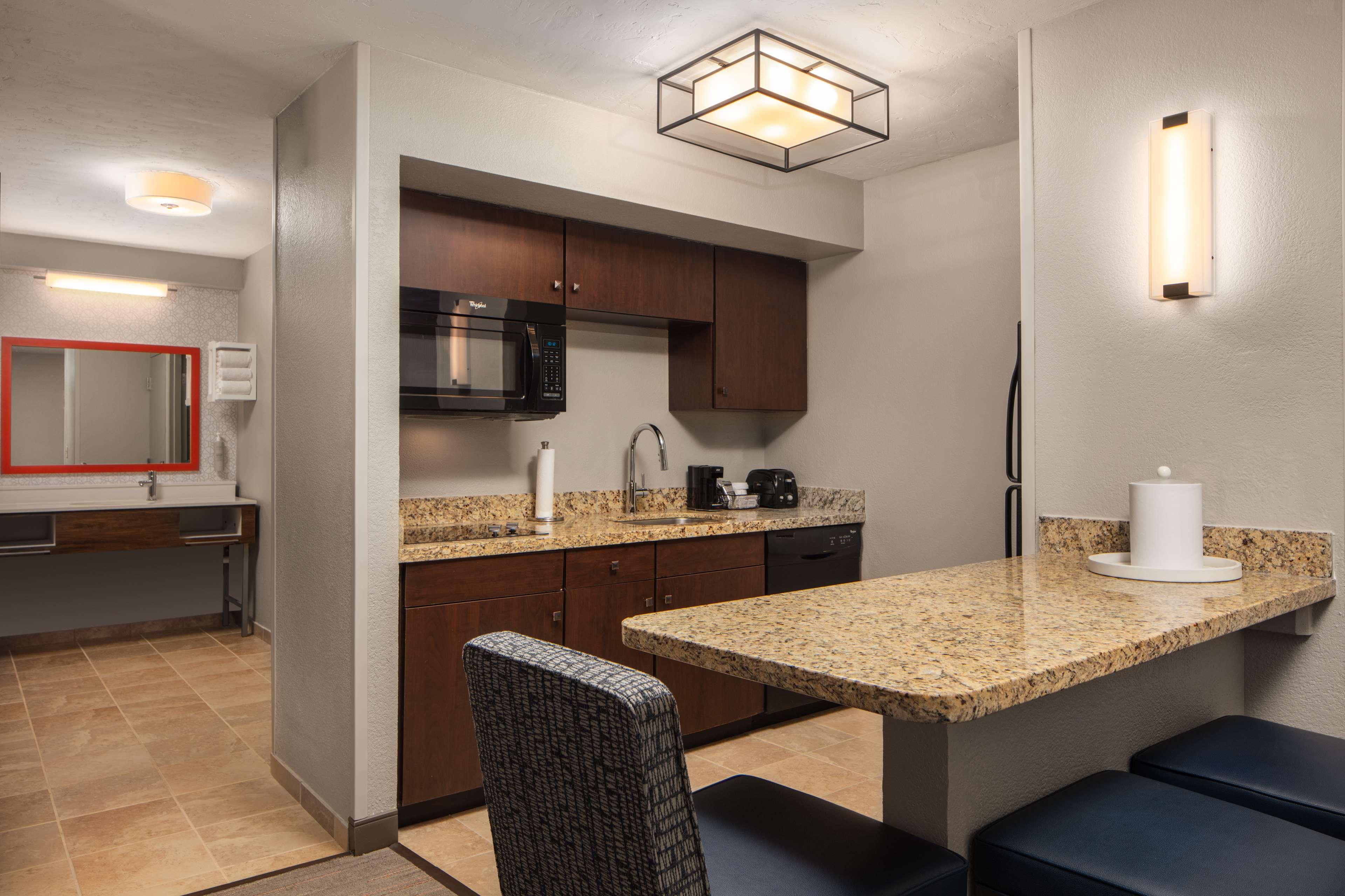 Suite with Kitchenette