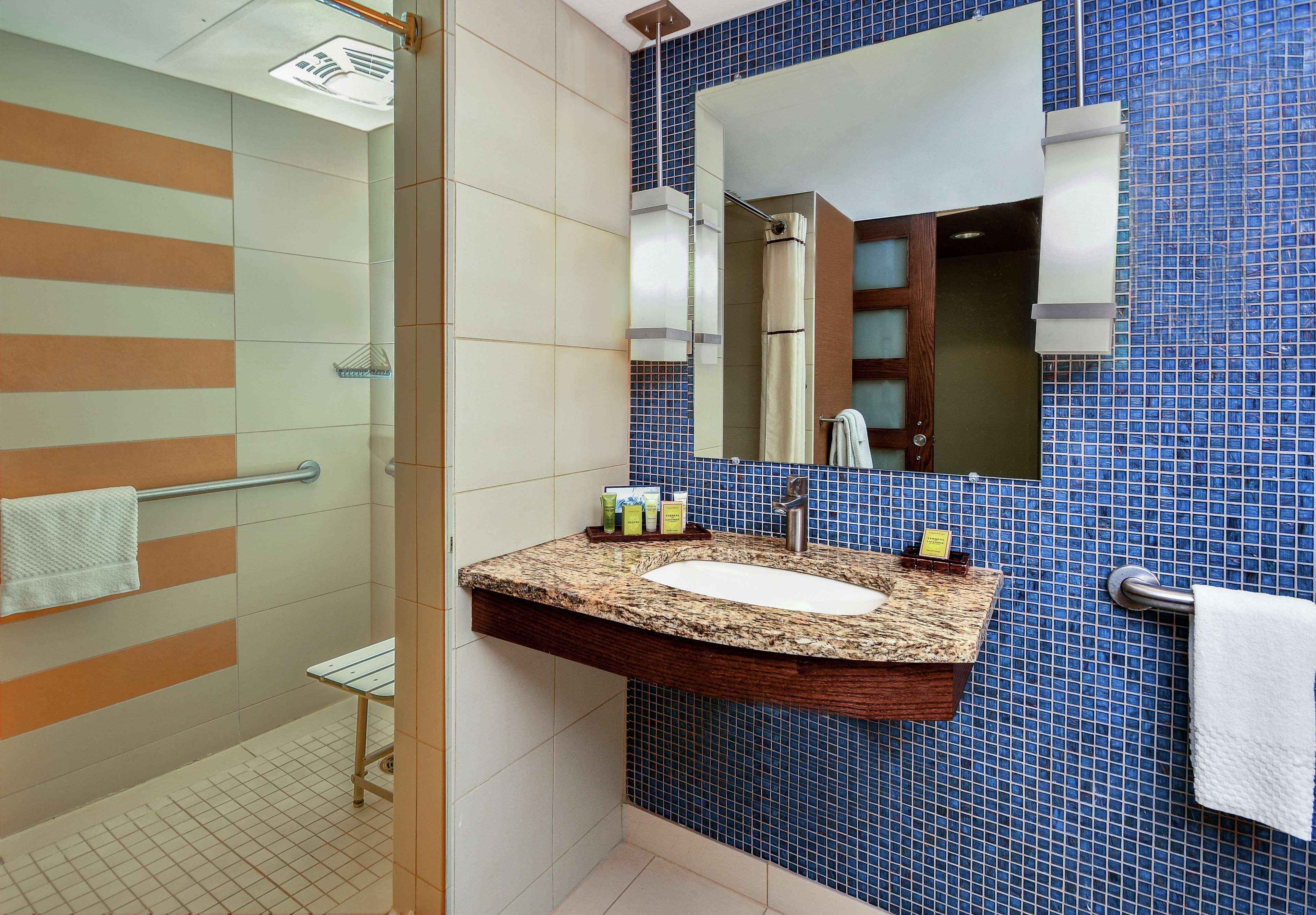 Double Accessible with Views